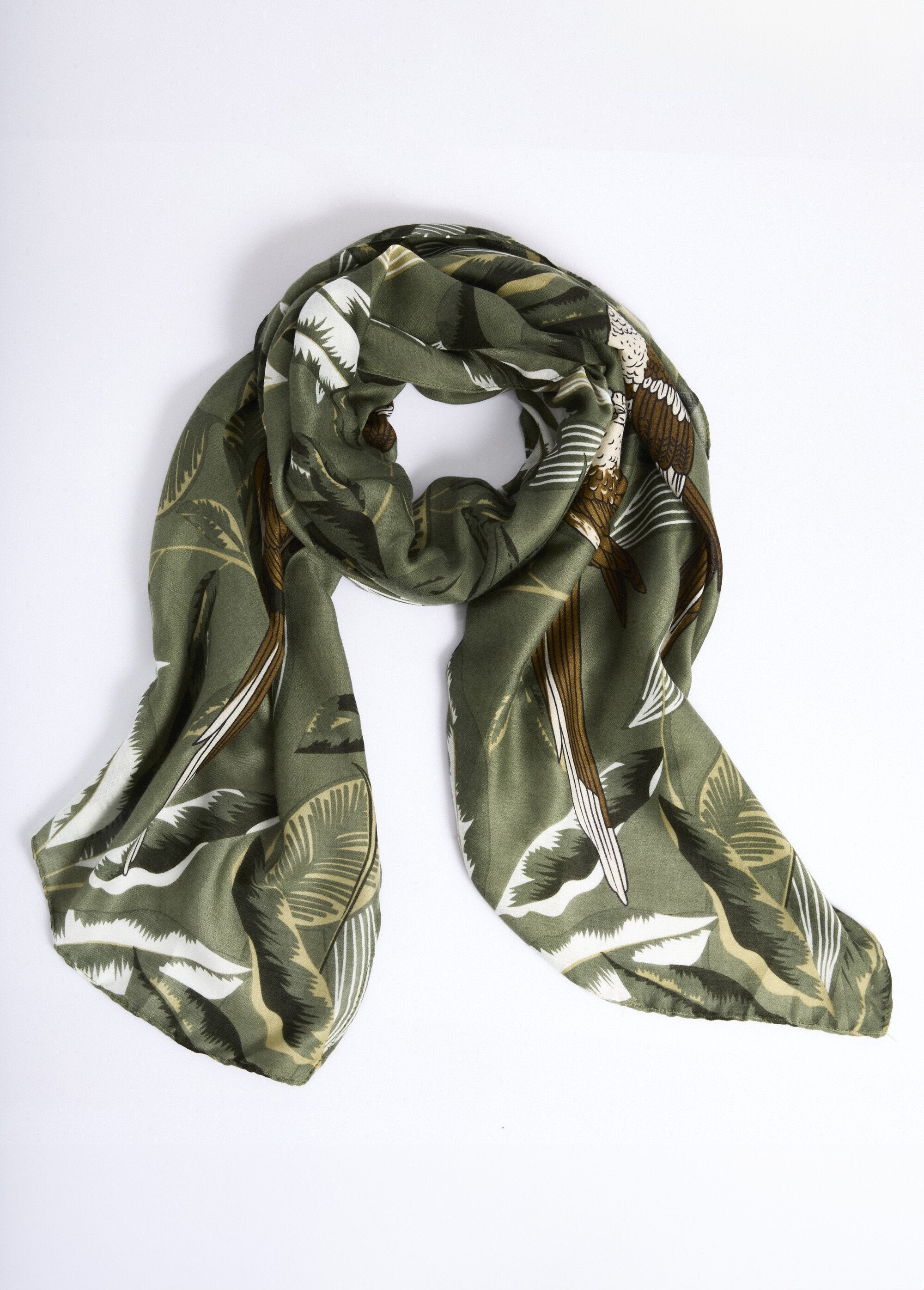 Foulard_motif_perroquet_en_camaieu_Vert_FA1_slim