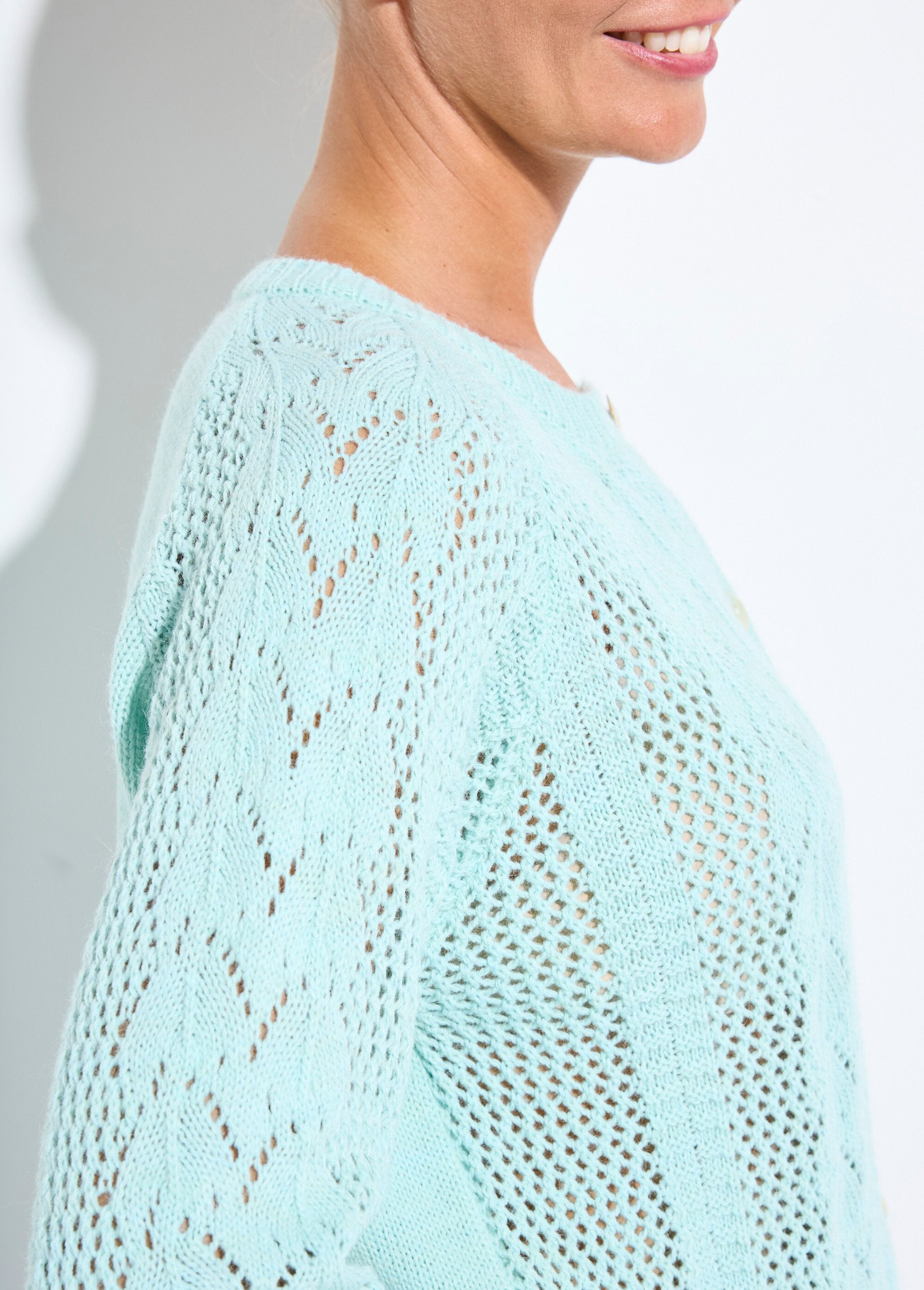 Cardigan_vazado_com_botões_de_lã_e_caxemira_Vert_DR1_slim