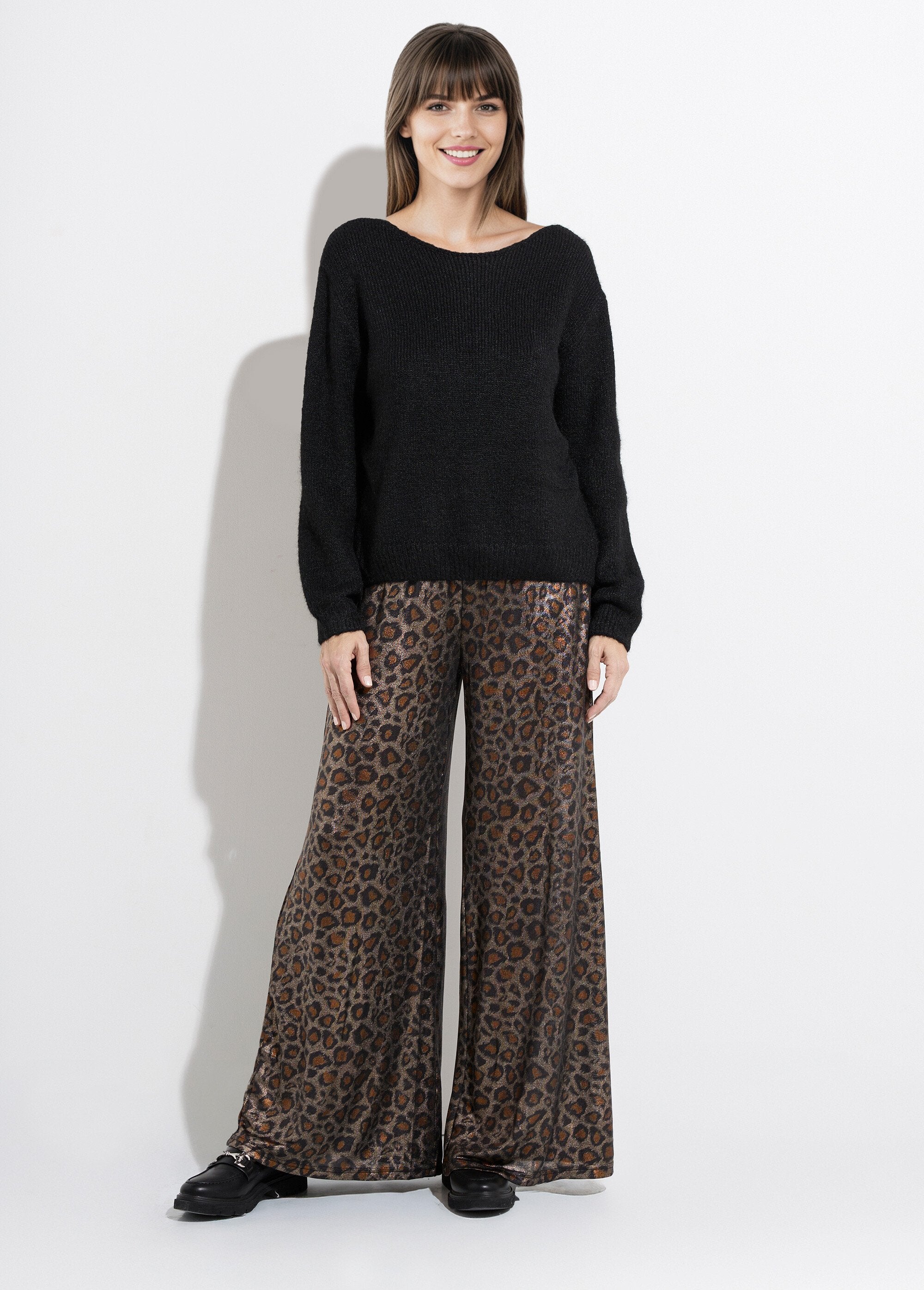 Pull_chaud_décolleté_V_et_petits_noeuds_Noir_SF1_slim