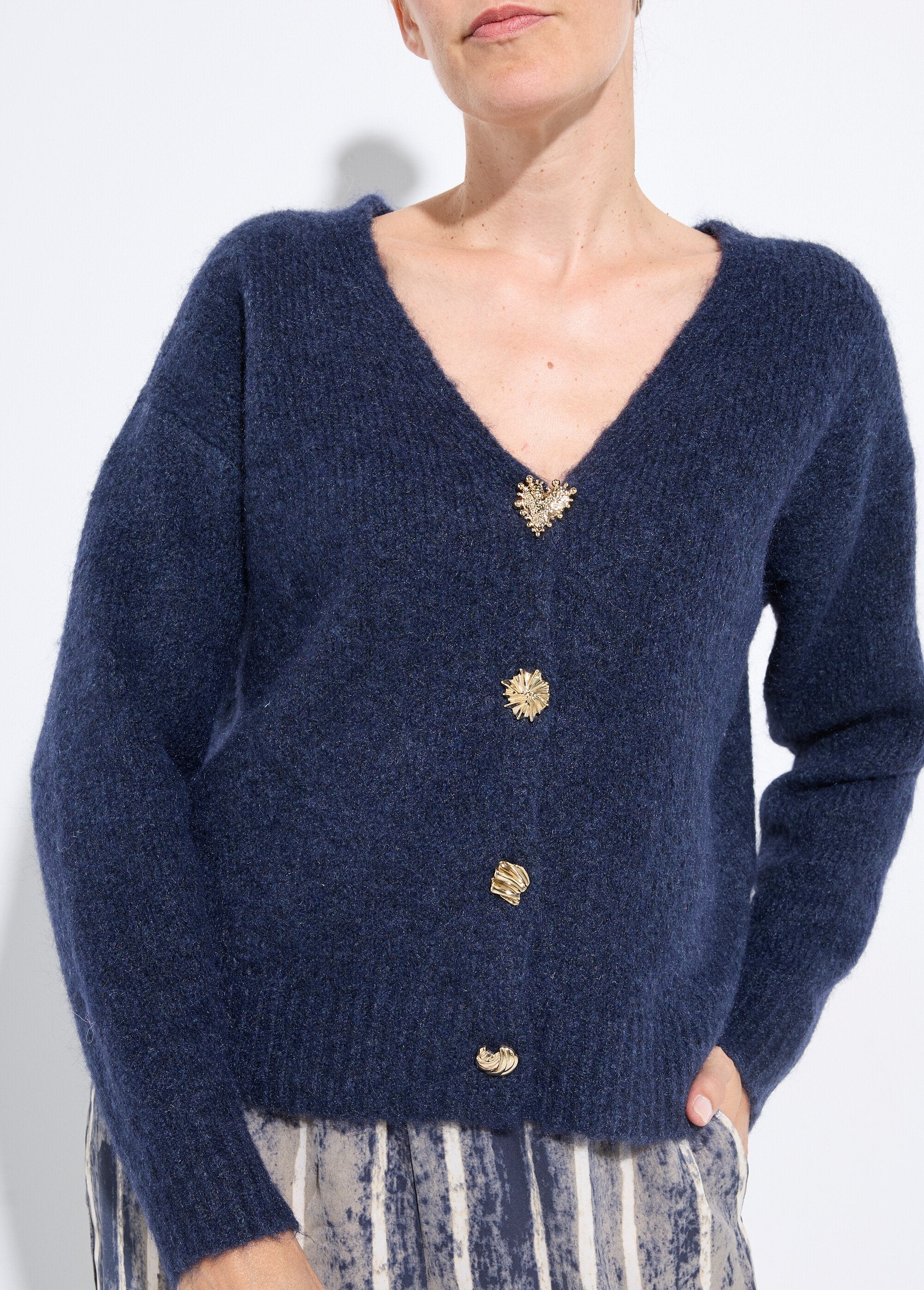 Gilet_chaud_en_laine_avec_boutons_bijoux_Bleu_DE1_slim