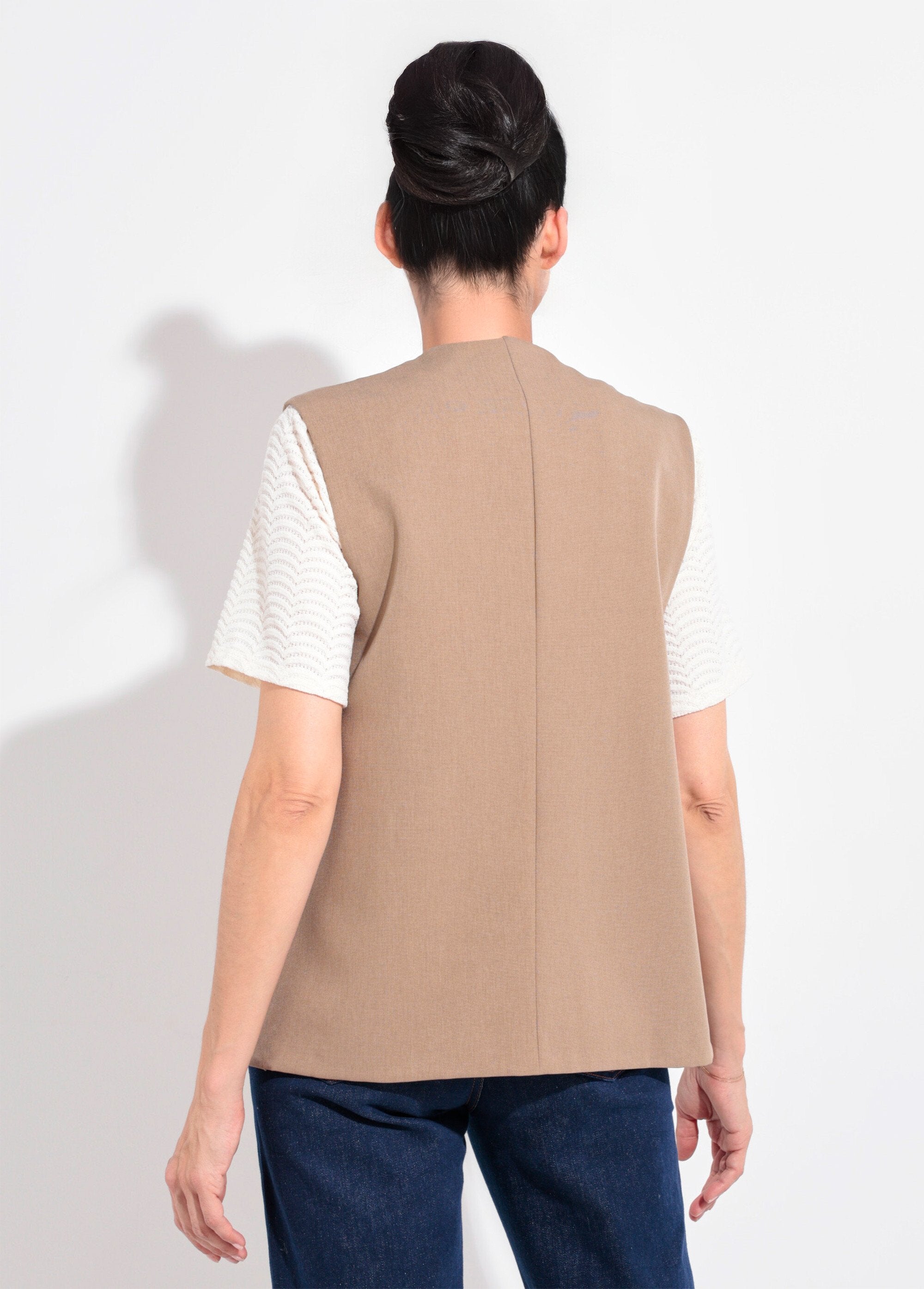 Colete_sem_mangas_com_botões_laterais_Beige_DO1_slim