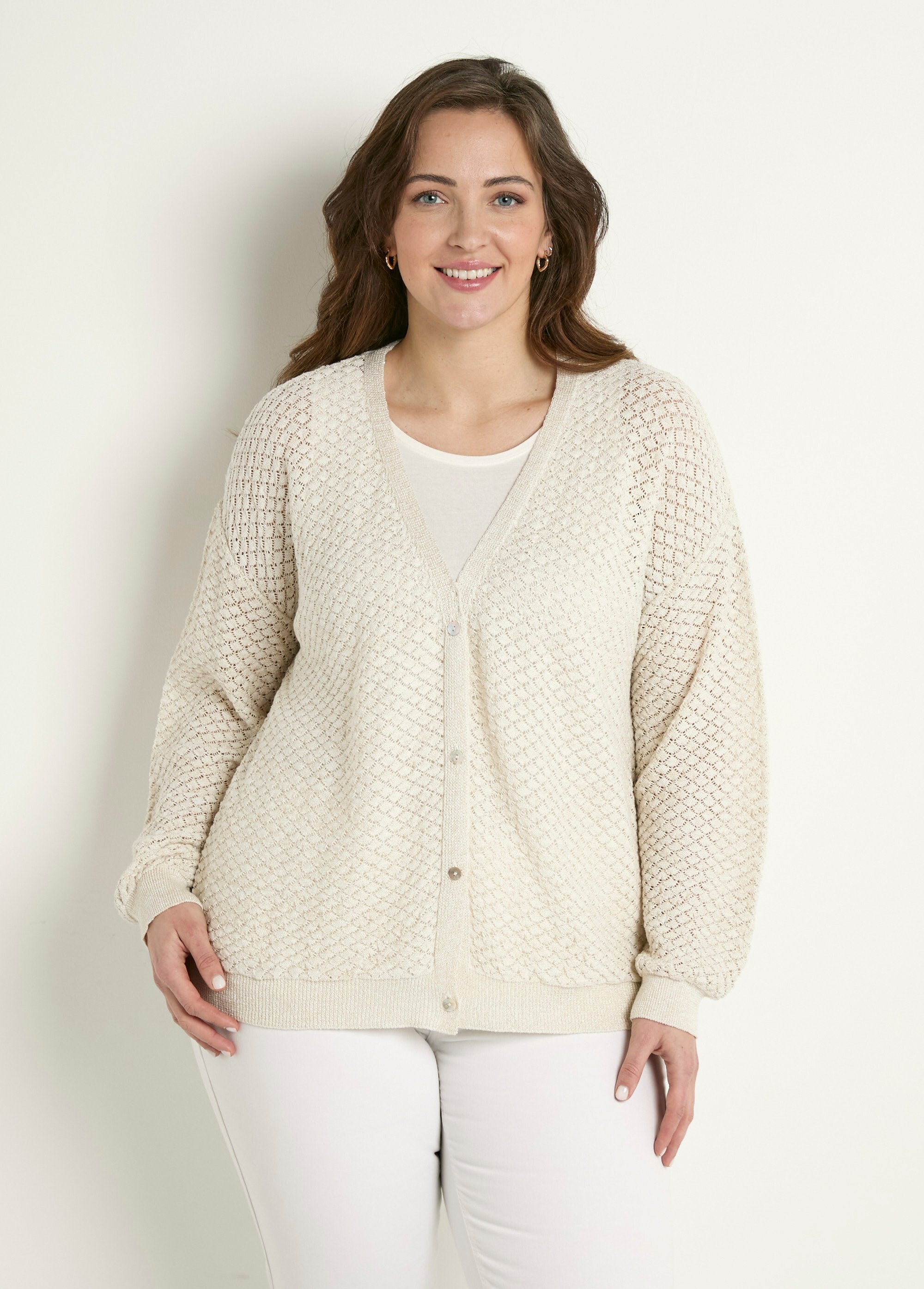 Gilet_court_boutonné_col_V_manches_longues_Beige_dore_FA1_curvy