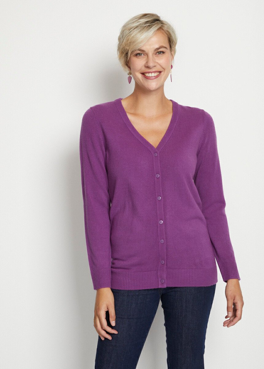 Cardigan_de_malha_macia_com_botões_e_comprimento_médio_ROXO_FA1_slim