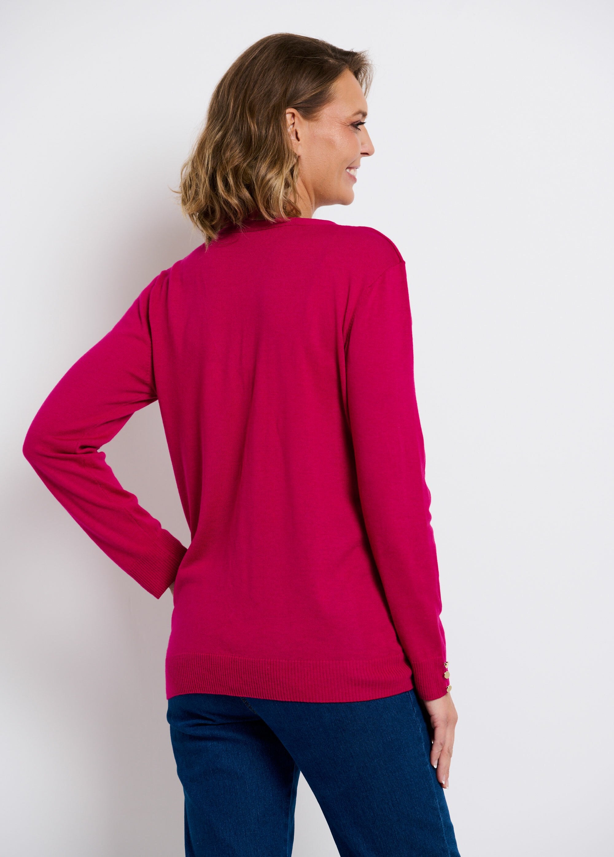 Cardigan_fino_com_decote_em_V_e_botões_em_jersey_liso_com_lã_merino_Cassis_DO1_slim