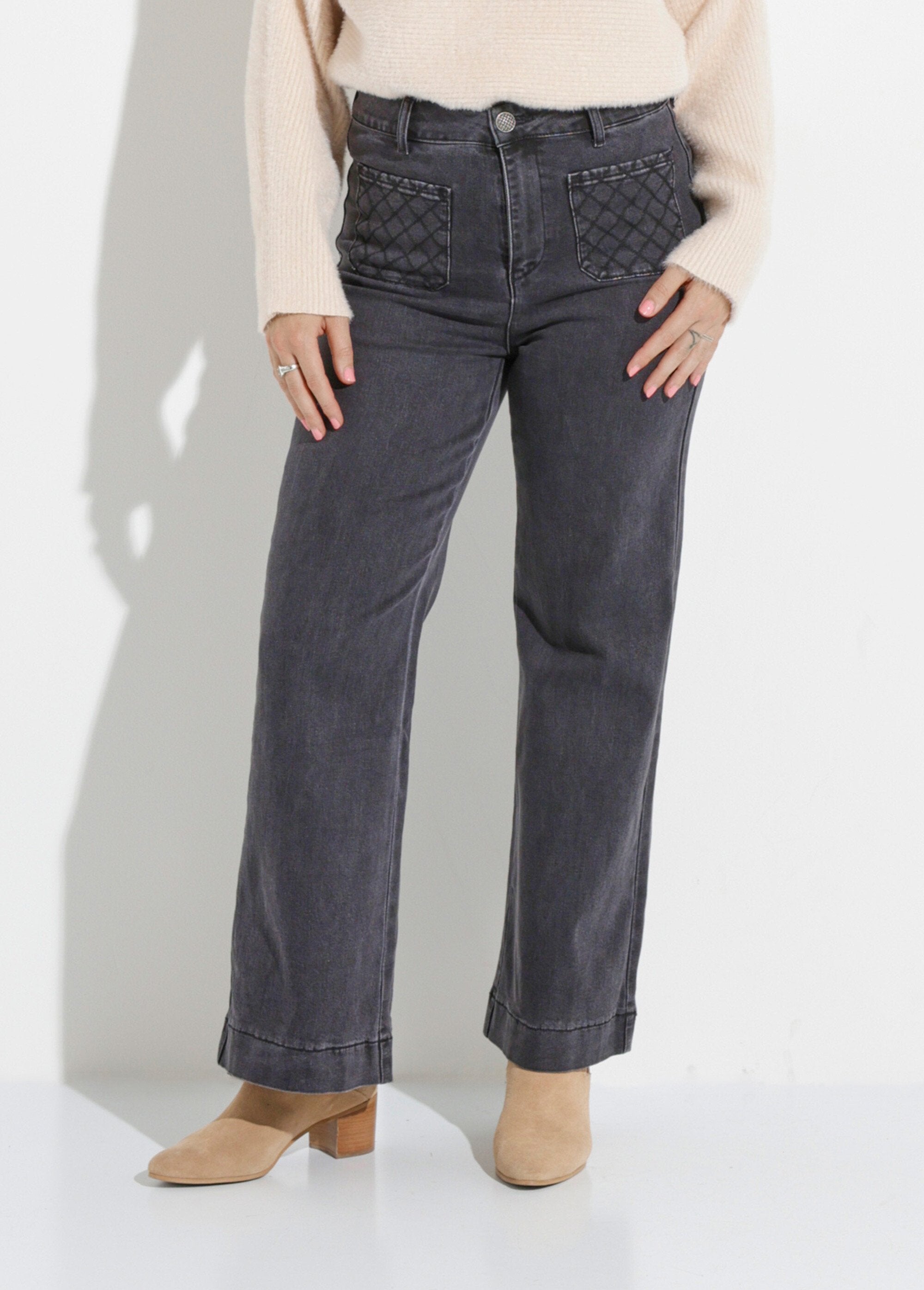 Calça_jeans_flare_com_bolsos,_especial_PETITE_Gris_anthracite_FA1_slim