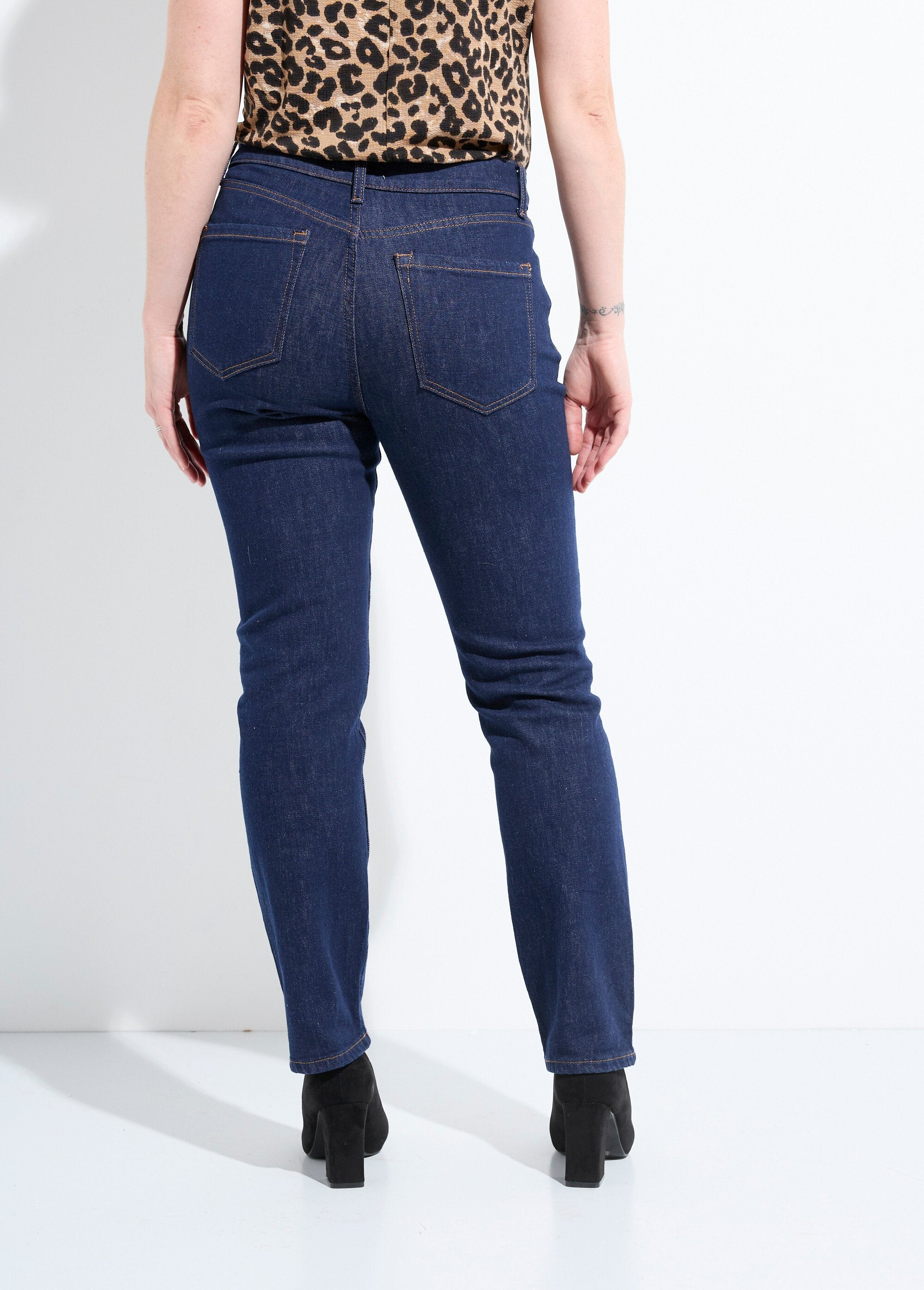 Calça_jeans_slim,_especial_PETITE_Bleu_brut_DO1_slim
