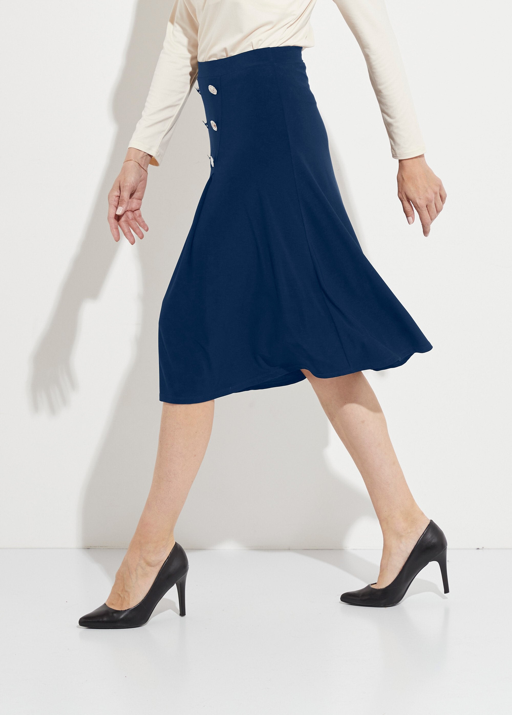 Saia_midi_flare_em_malha_lisa_com_ponte_Marine_DR1_slim