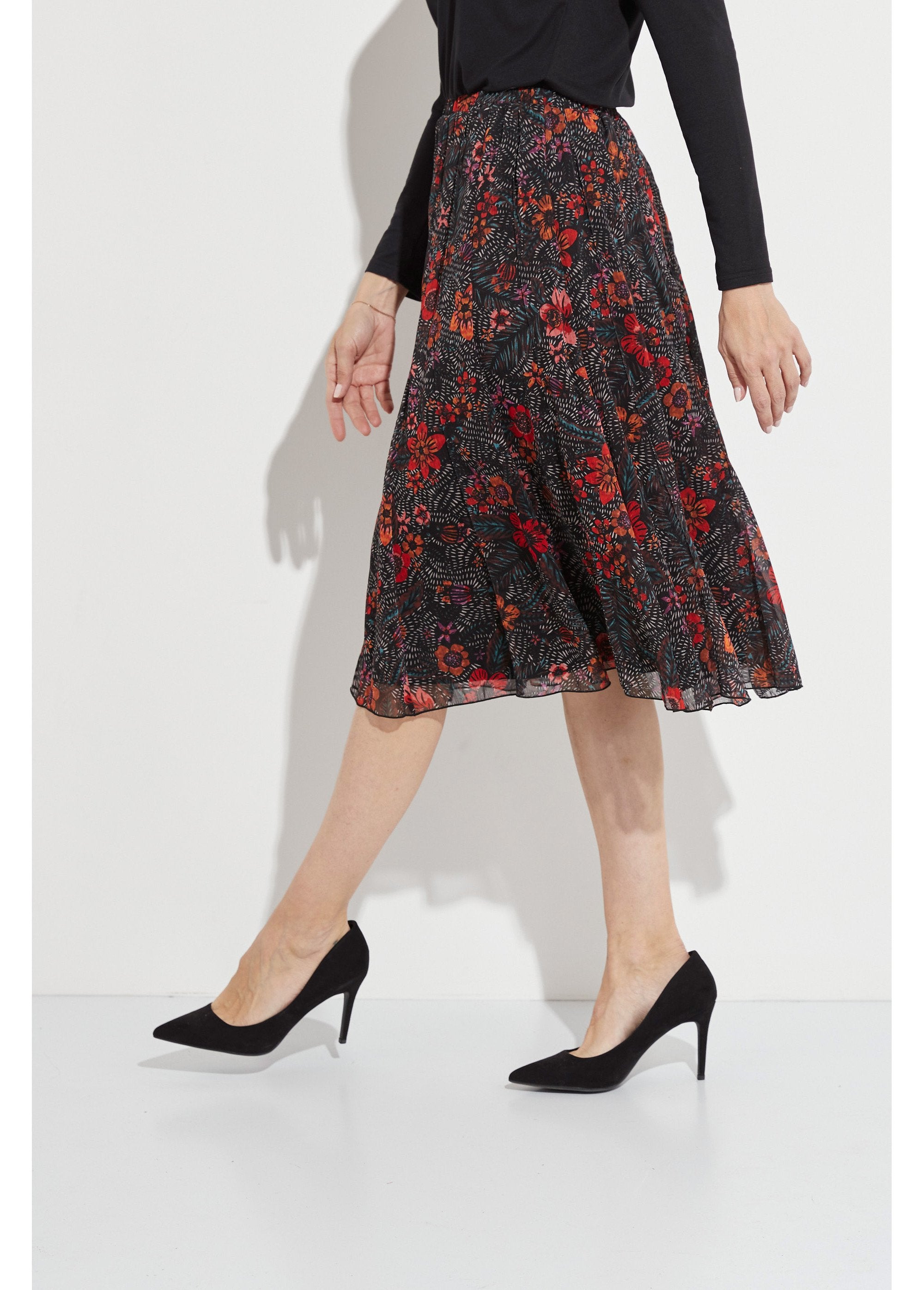 Saia_comprida_e_larga_em_voile_floral_Noir_et_rouge_DR1_slim