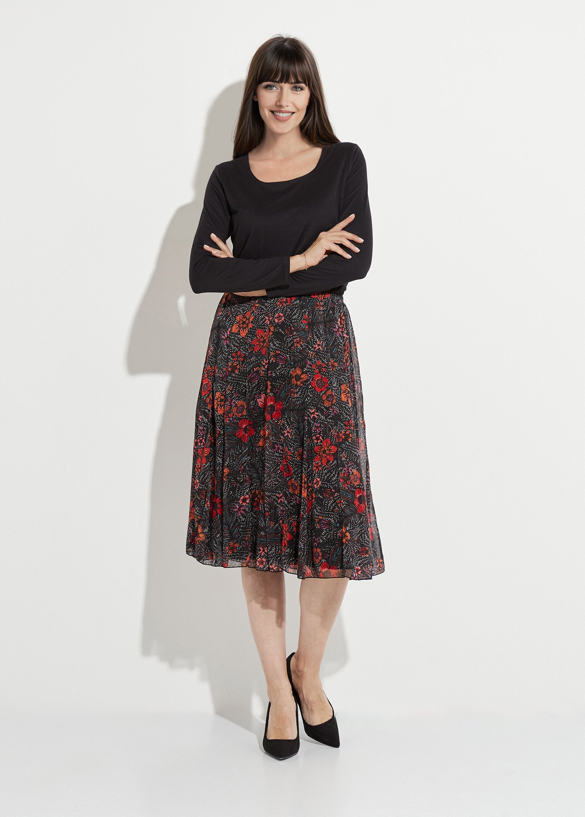 Saia_comprida_e_larga_em_voile_floral_Noir_et_rouge_SF1_slim