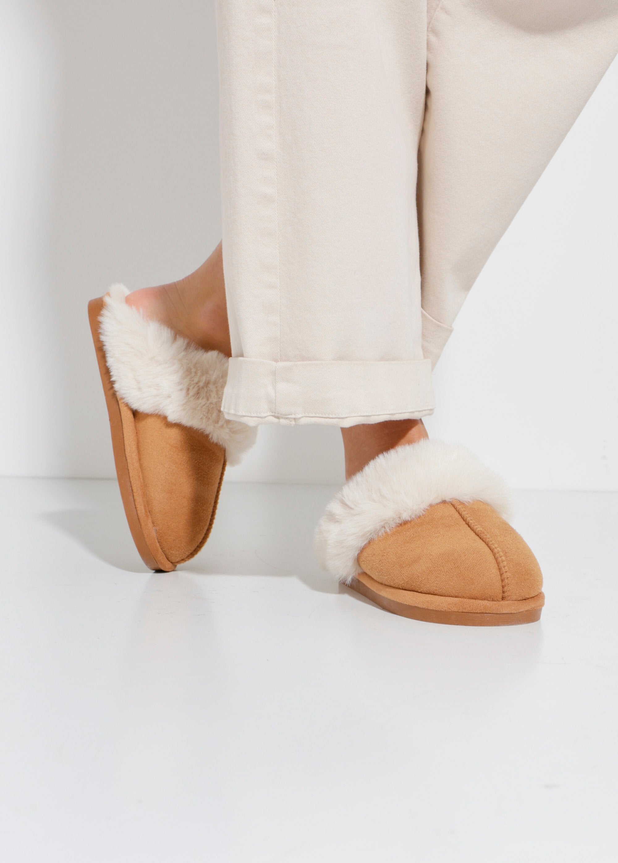 Chaussons_Mules_Camel_SF1_slim
