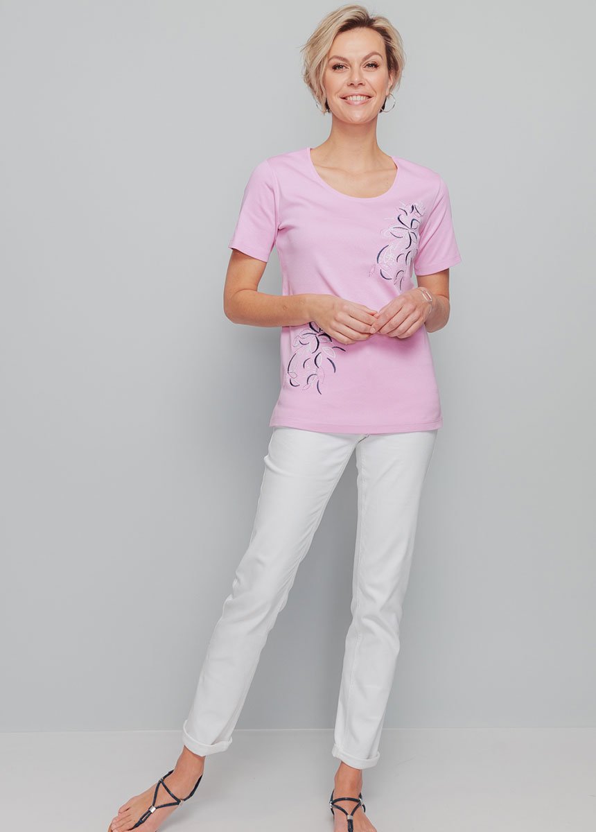 T-shirt_comprida_com_bordado_de_flores_colocadas_ROSA_SF1_slim