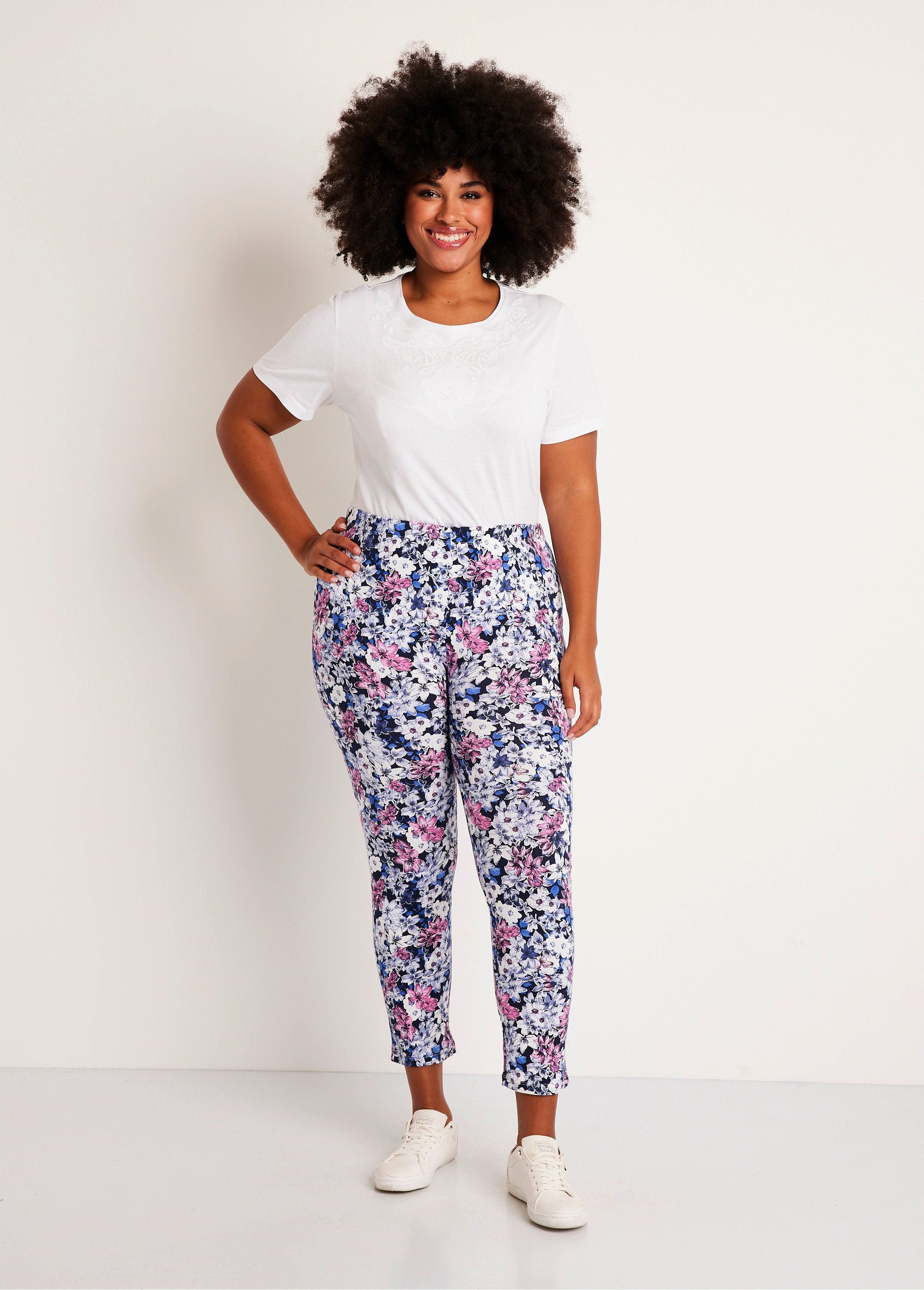 Legging_estampada_com_cós_elástico_Flores_SF1_curvy