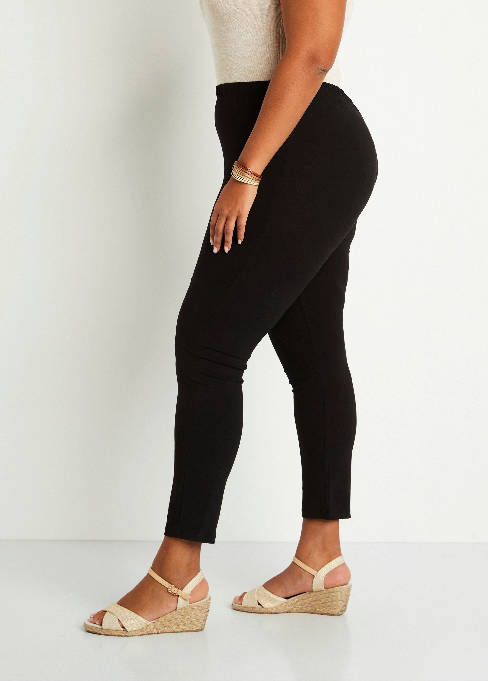 Legging_estampada_com_cós_elástico_Preto_liso_DR1_curvy