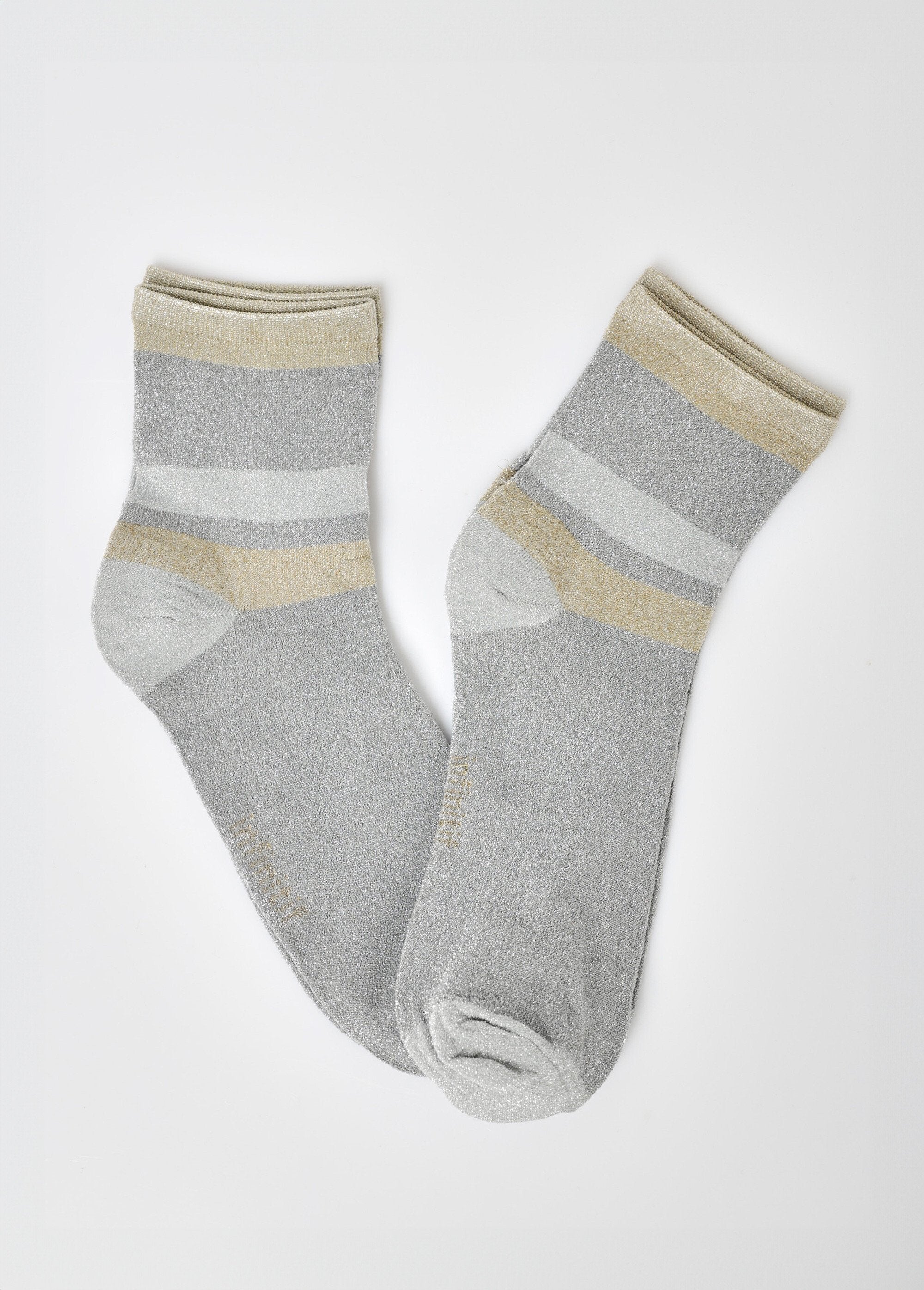 Pacote_com_2_meias_de_linha_metálica_Gris_FA1_slim