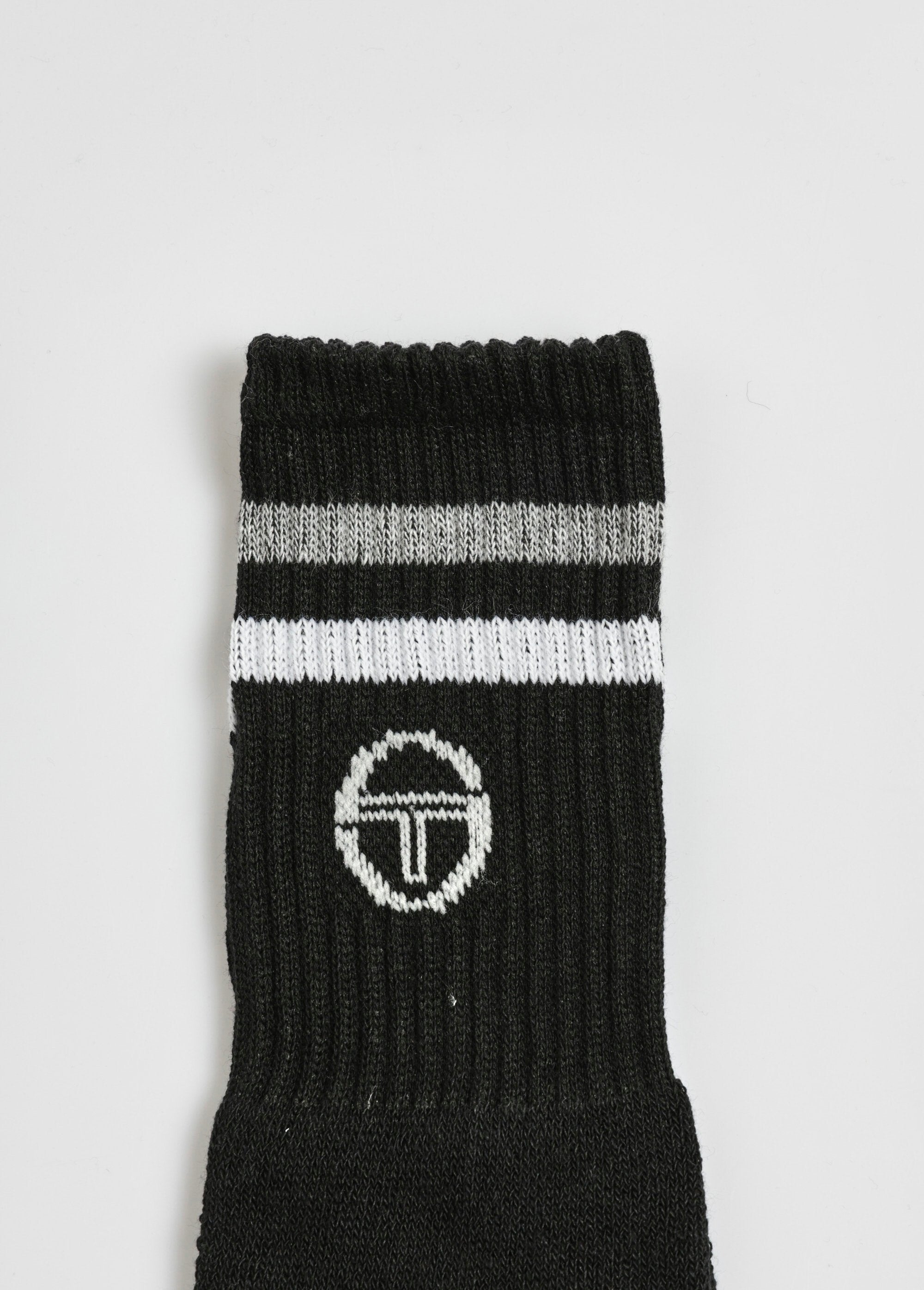 Pacote_com_3_meias_esportivas_forradas_Assortis_noir_DE4_slim