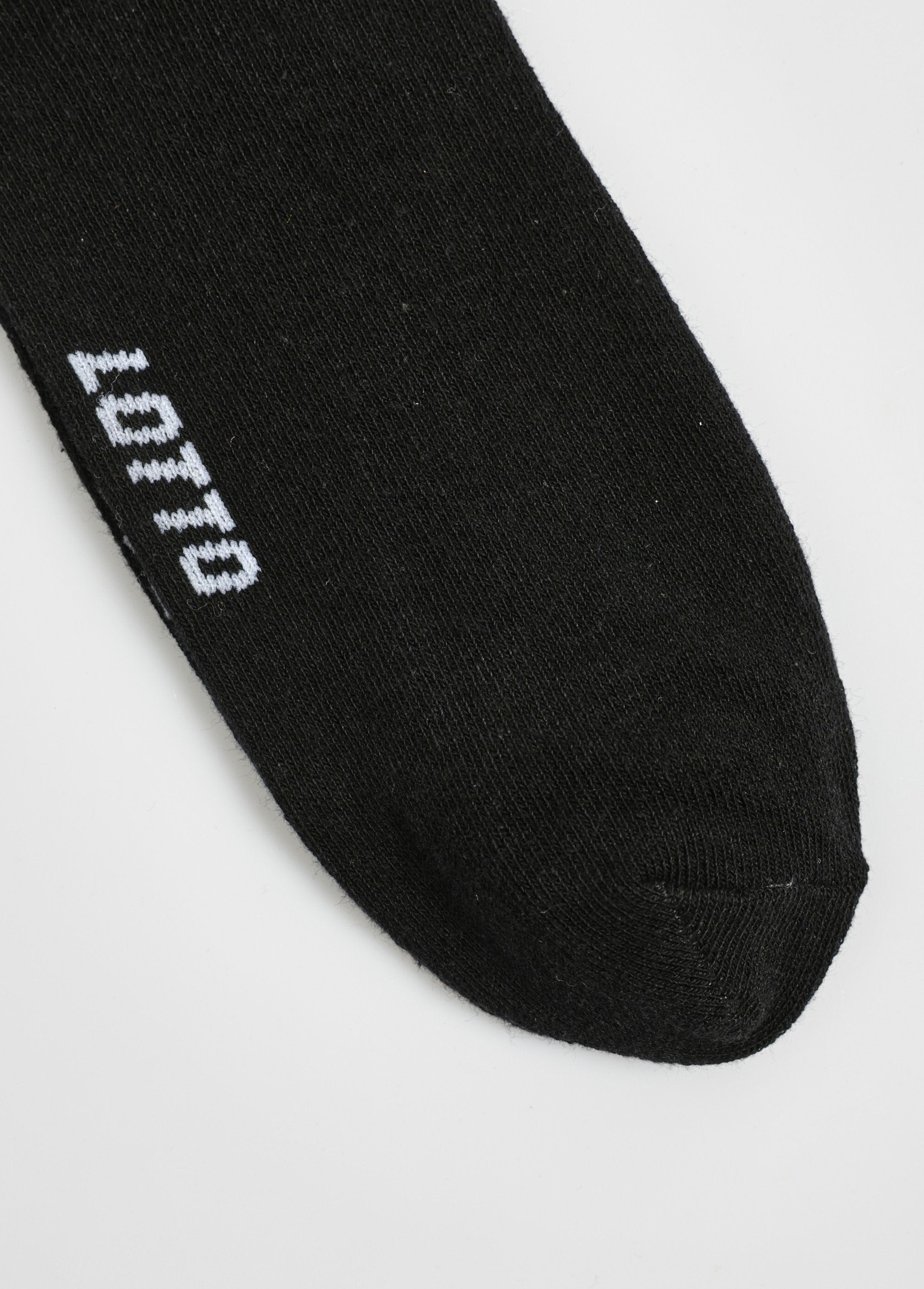 Pacote_com_3_meias_esportivas_sortidas_Noir_DE3_slim