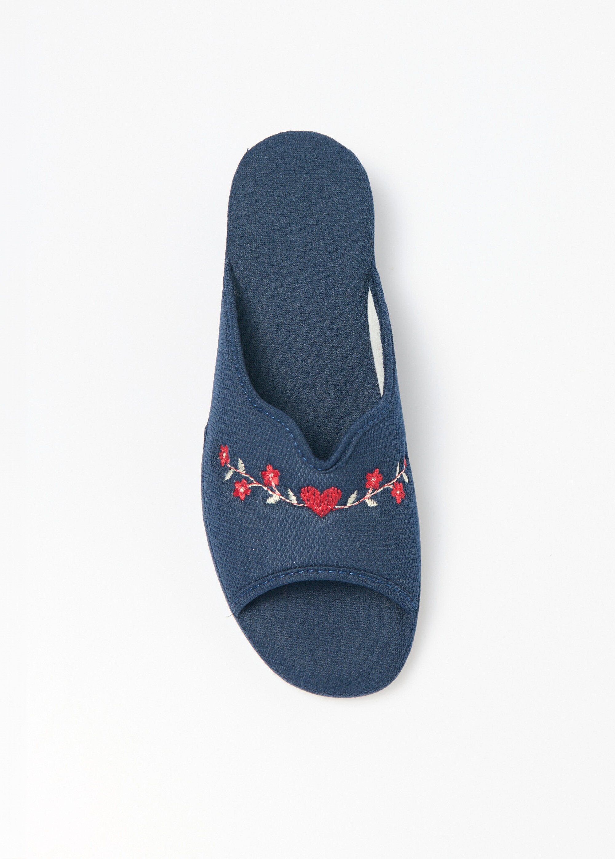 Mulas_largas_e_confortáveis_​​bordadas_com_salto_anabela_revestido_Marine_OV1_slim