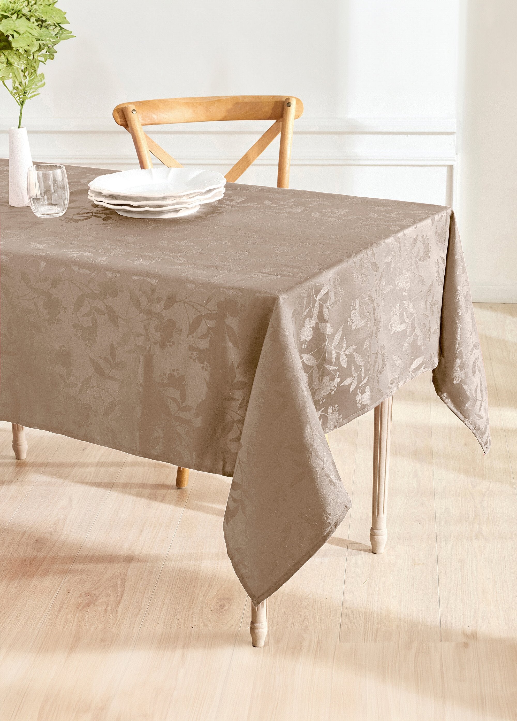 Toalha_de_mesa_jacquard_damasco_vegetal_Calitex_Taupe_FA1_slim