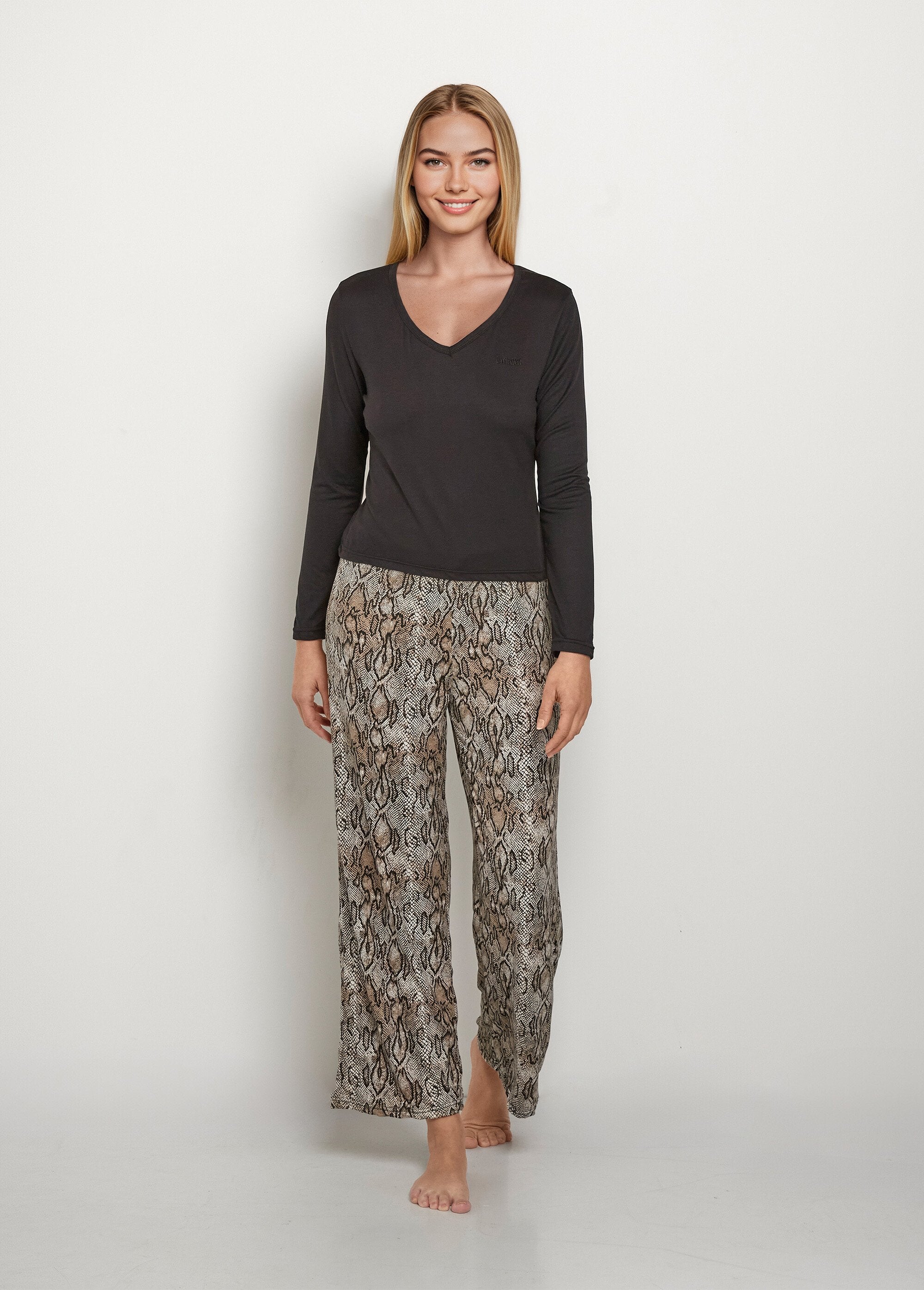Pijama_de_manga_comprida_com_calças_estampadas_Noir_FA1_slim