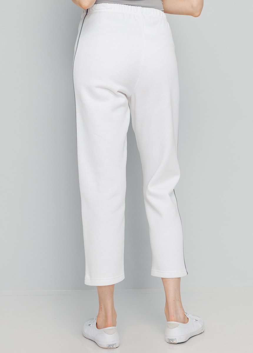 Calça_lounge_cropped_com_listras_laterais_BRANCO_DO1_slim