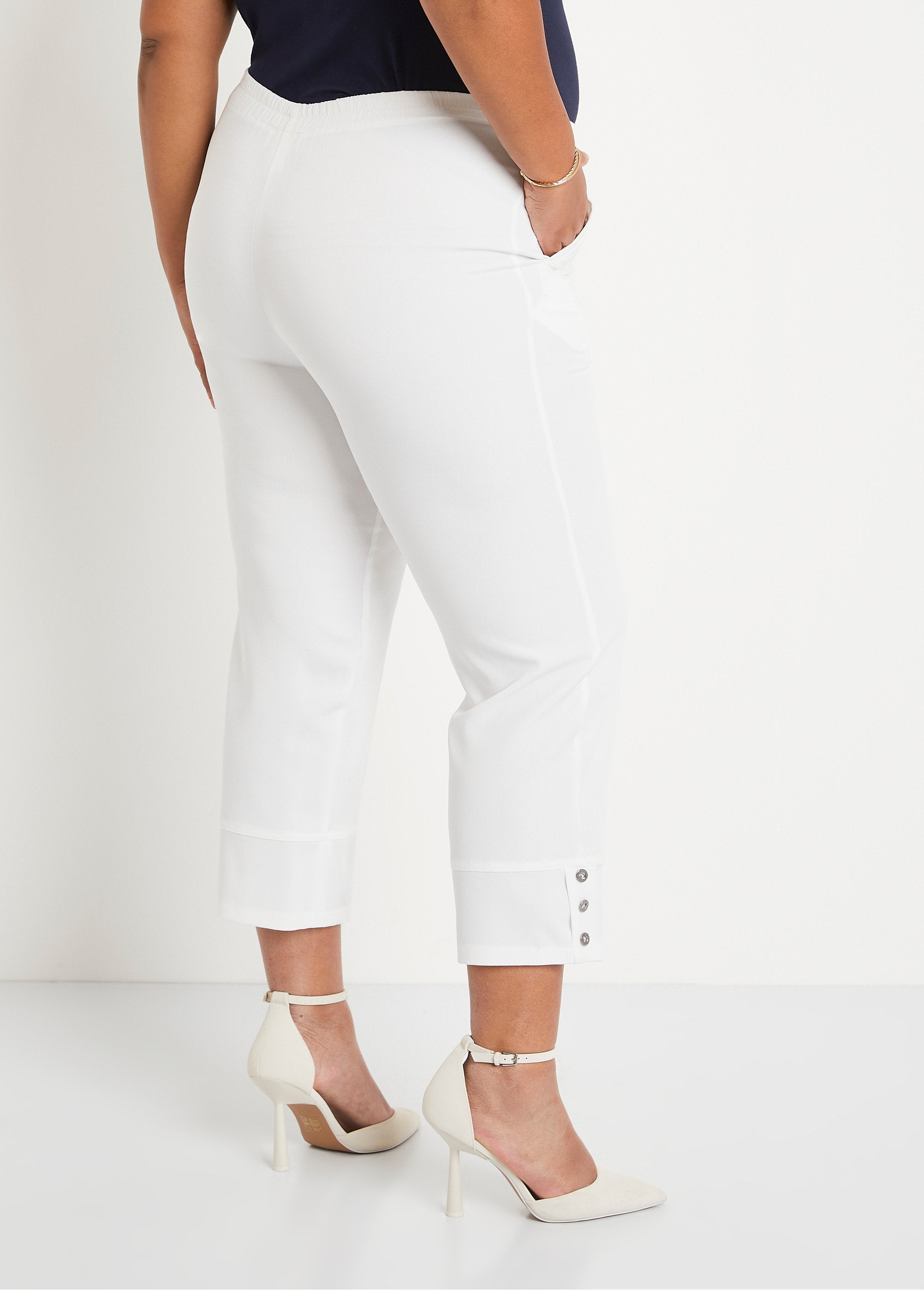 Calça_cropped_reta_com_cintura_semi_elástica_BRANCO_DO1_curvy