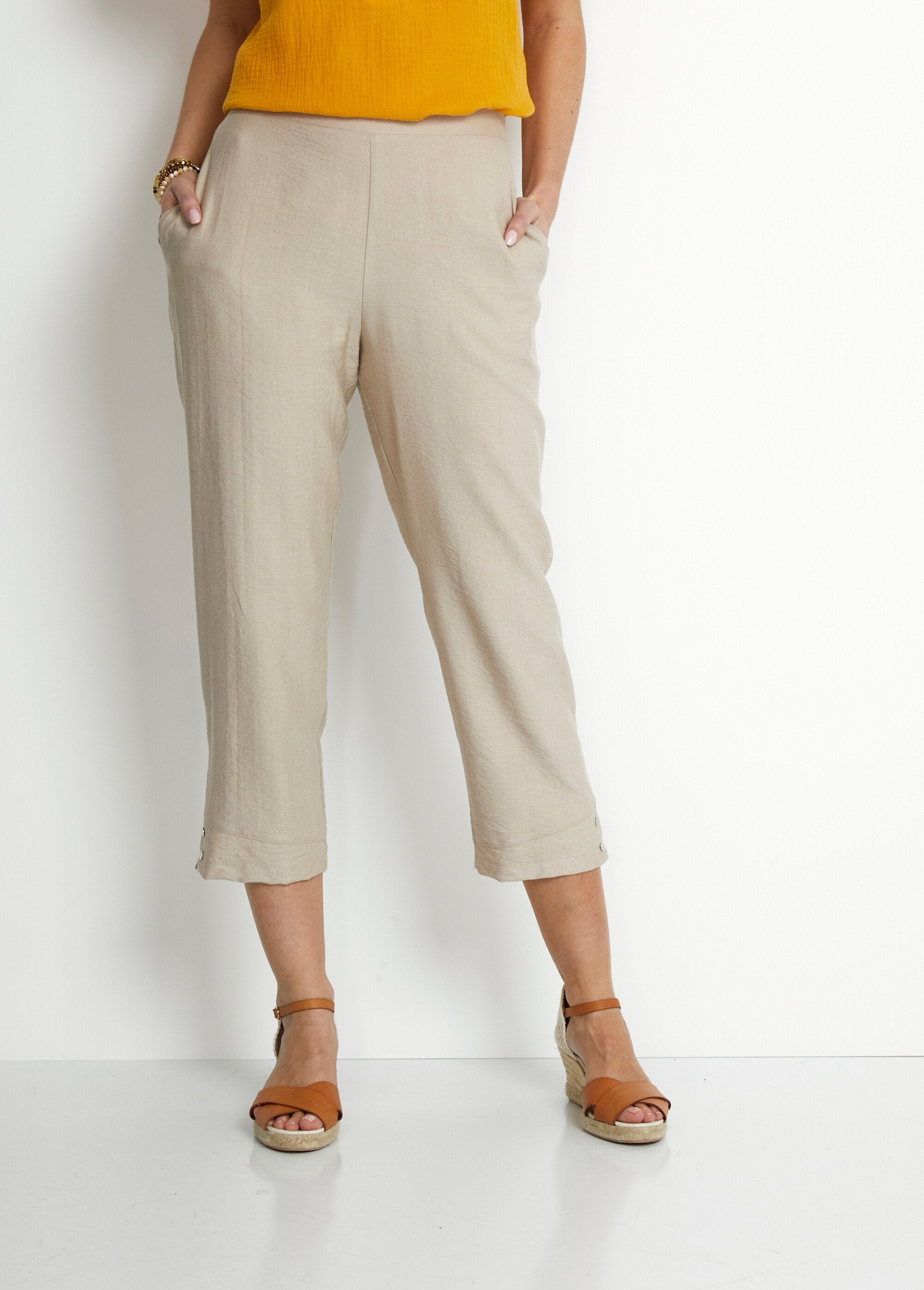 Calça_cropped_larga_com_cintura_semi_elástica_Areia_FA1_slim