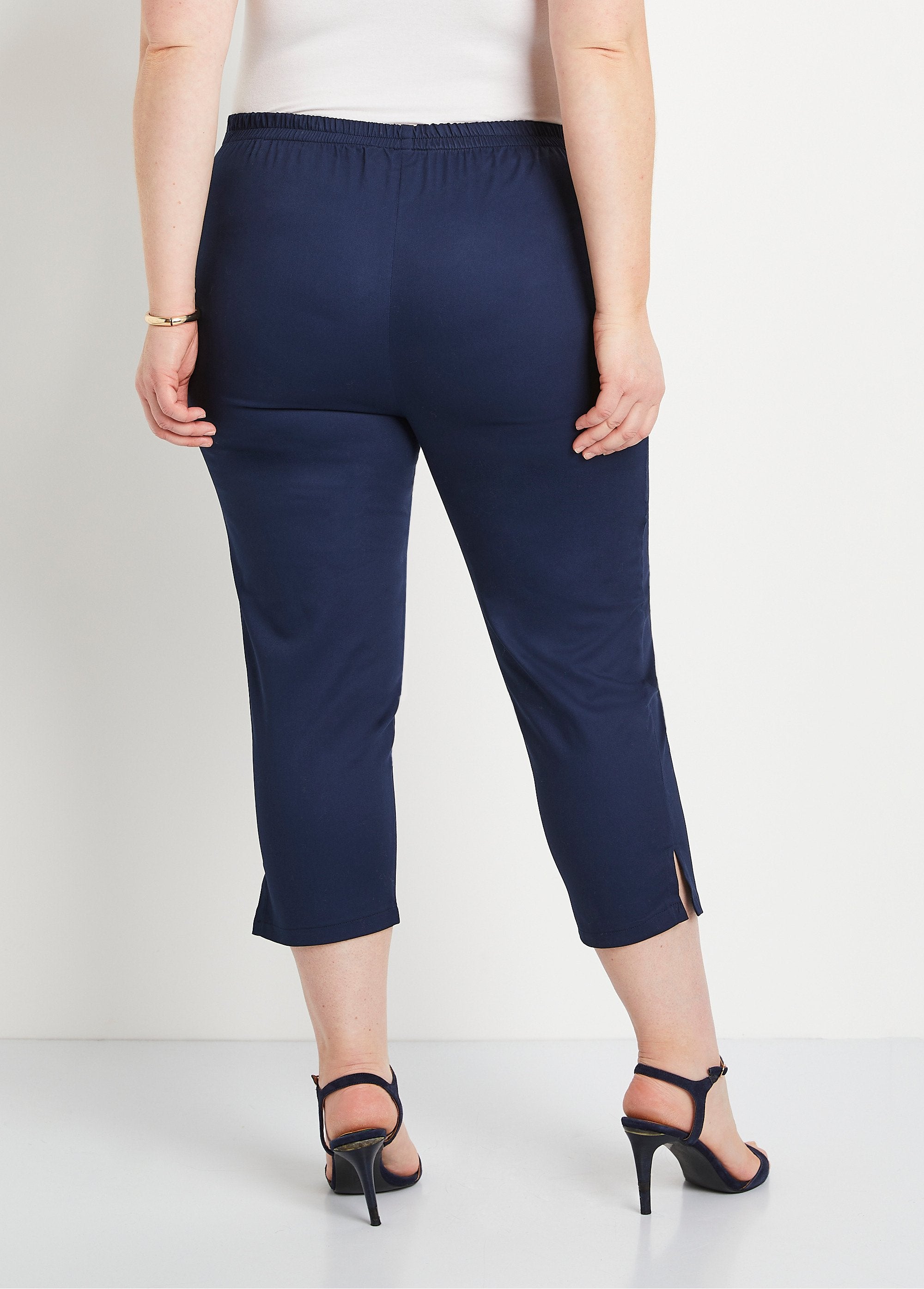 Calça_cropped_de_cetim_com_cintura_semi-elástica_Marinho_DO1_curvy