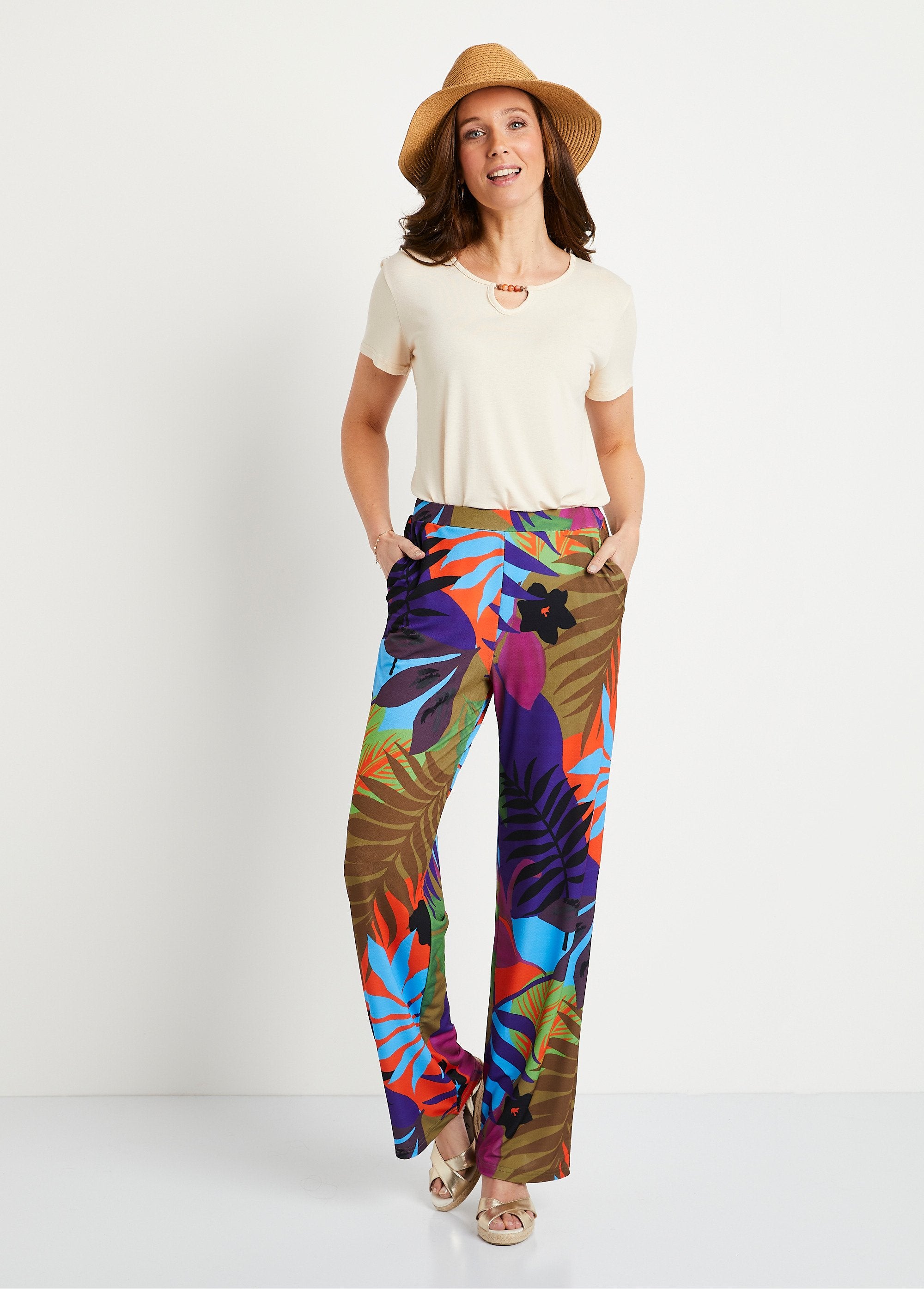 Calça_com_cintura_elástica_estampada_solta_Multicolorido_SF1_slim