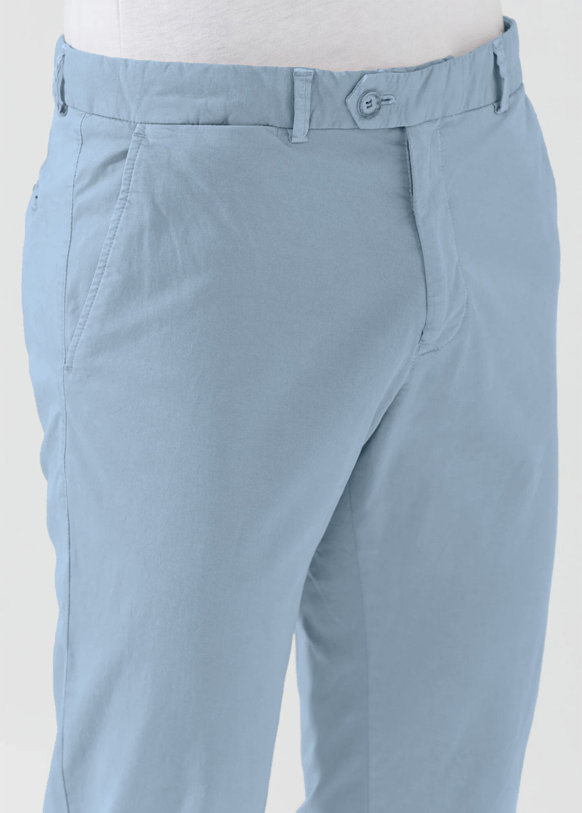 Pantalon_chino_en_toile_poches_italiennes_Bleu_clair_DE1_slim