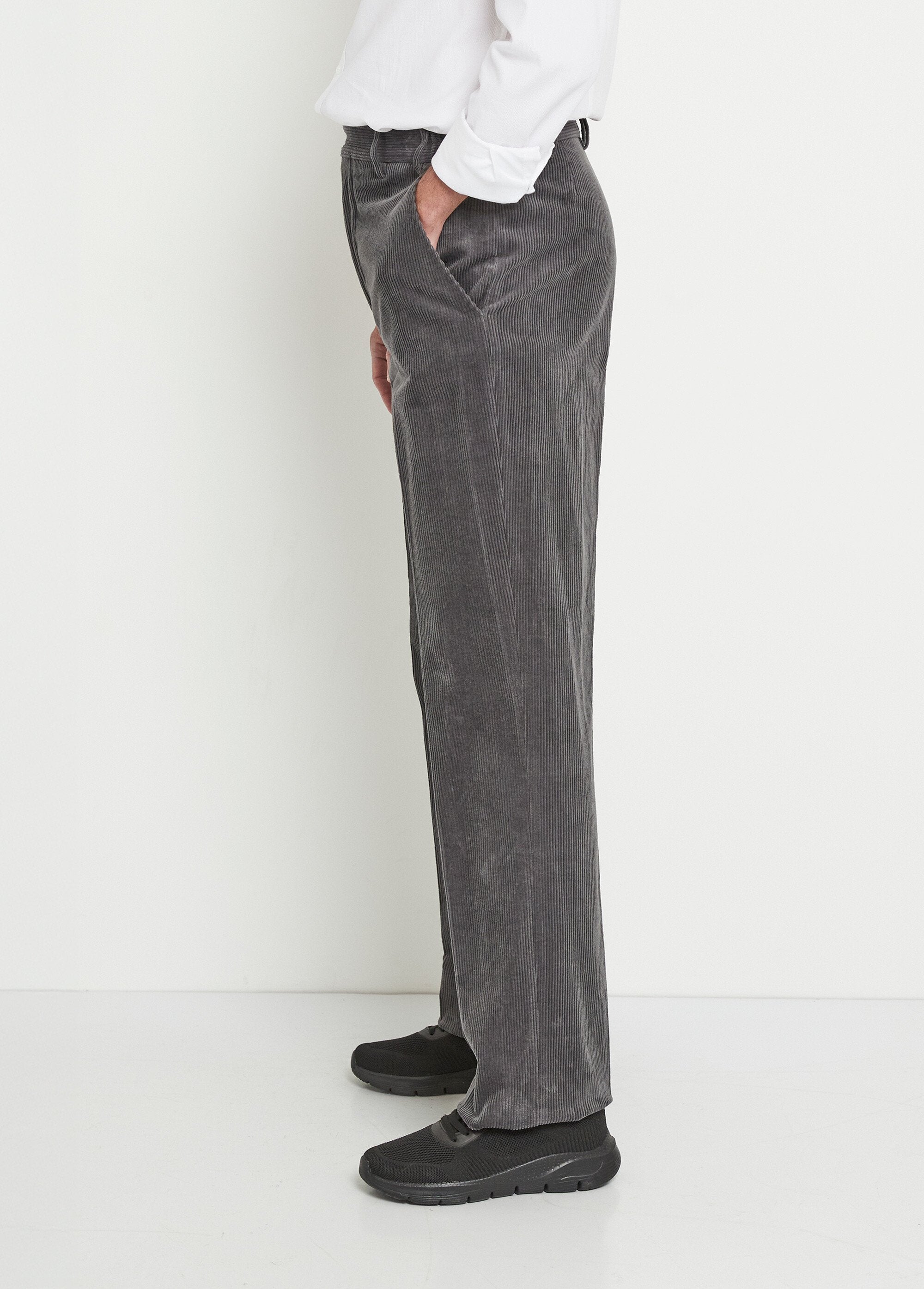 Calça_reta_com_cós_elástico_confortável_Velours_gris_GA1_slim