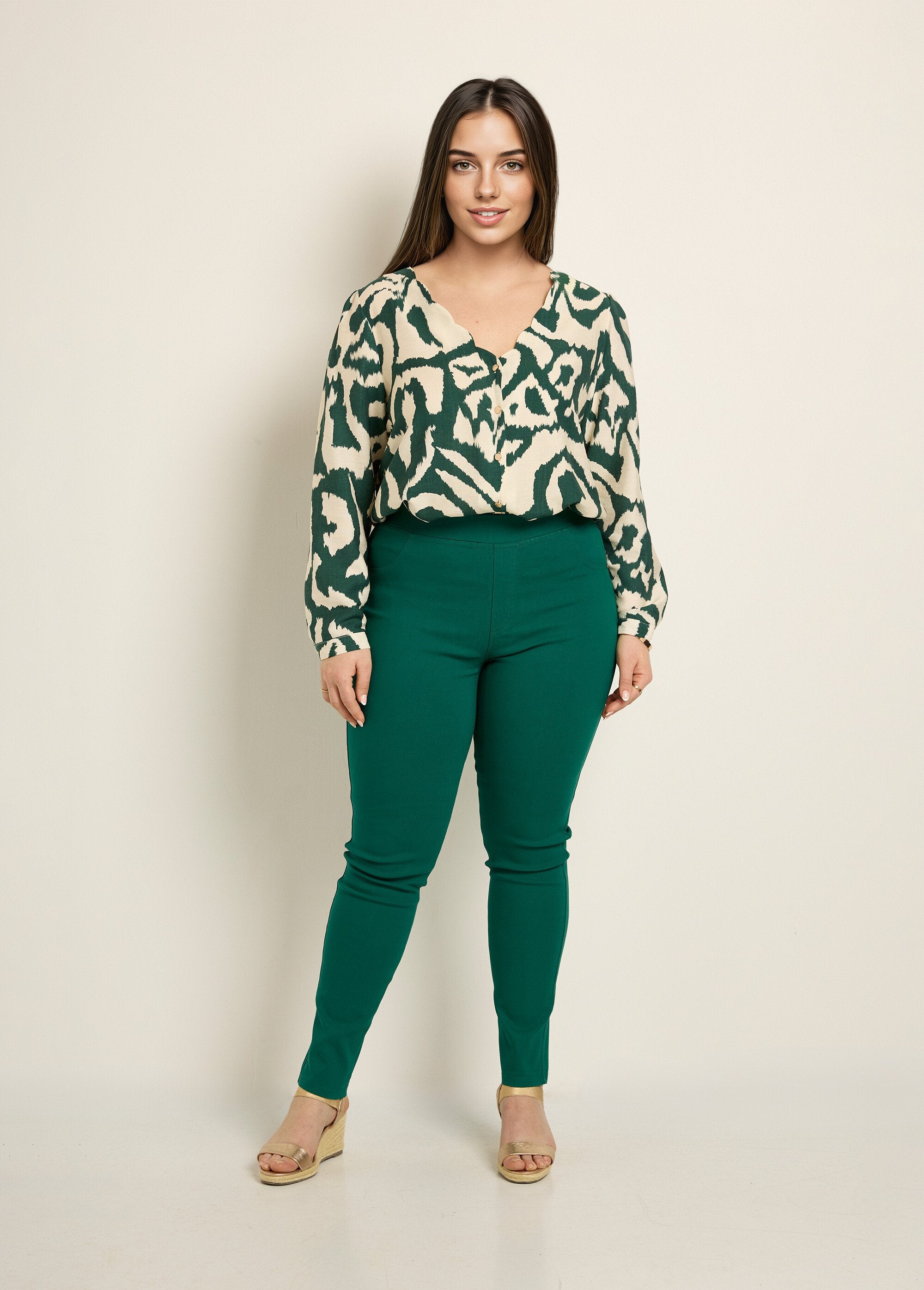 Calças_elásticas_com_cós_elástico_Vert_SF1_curvy