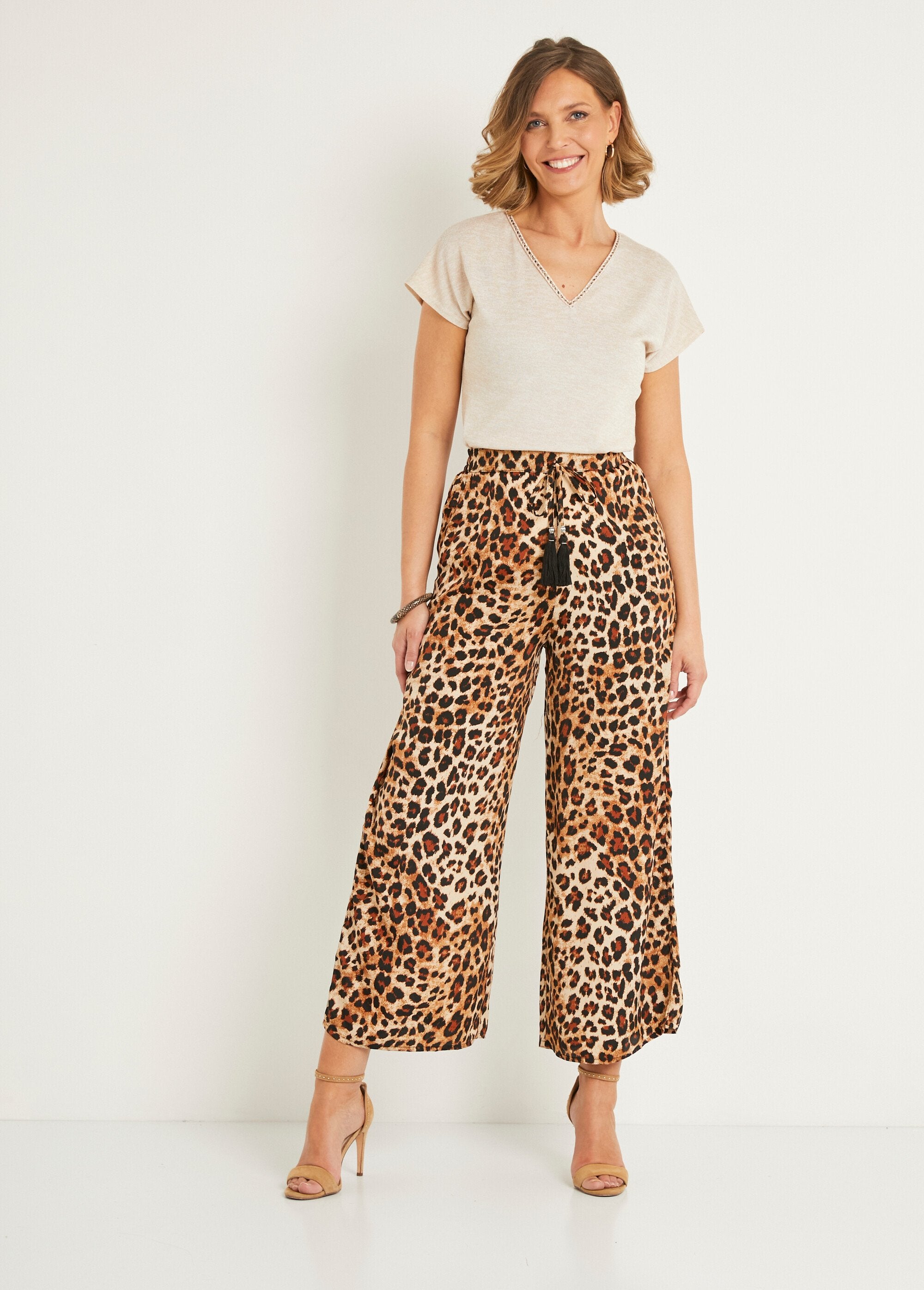 Calças_de_perna_larga_com_estampado_animal_Leopard_SF1_slim