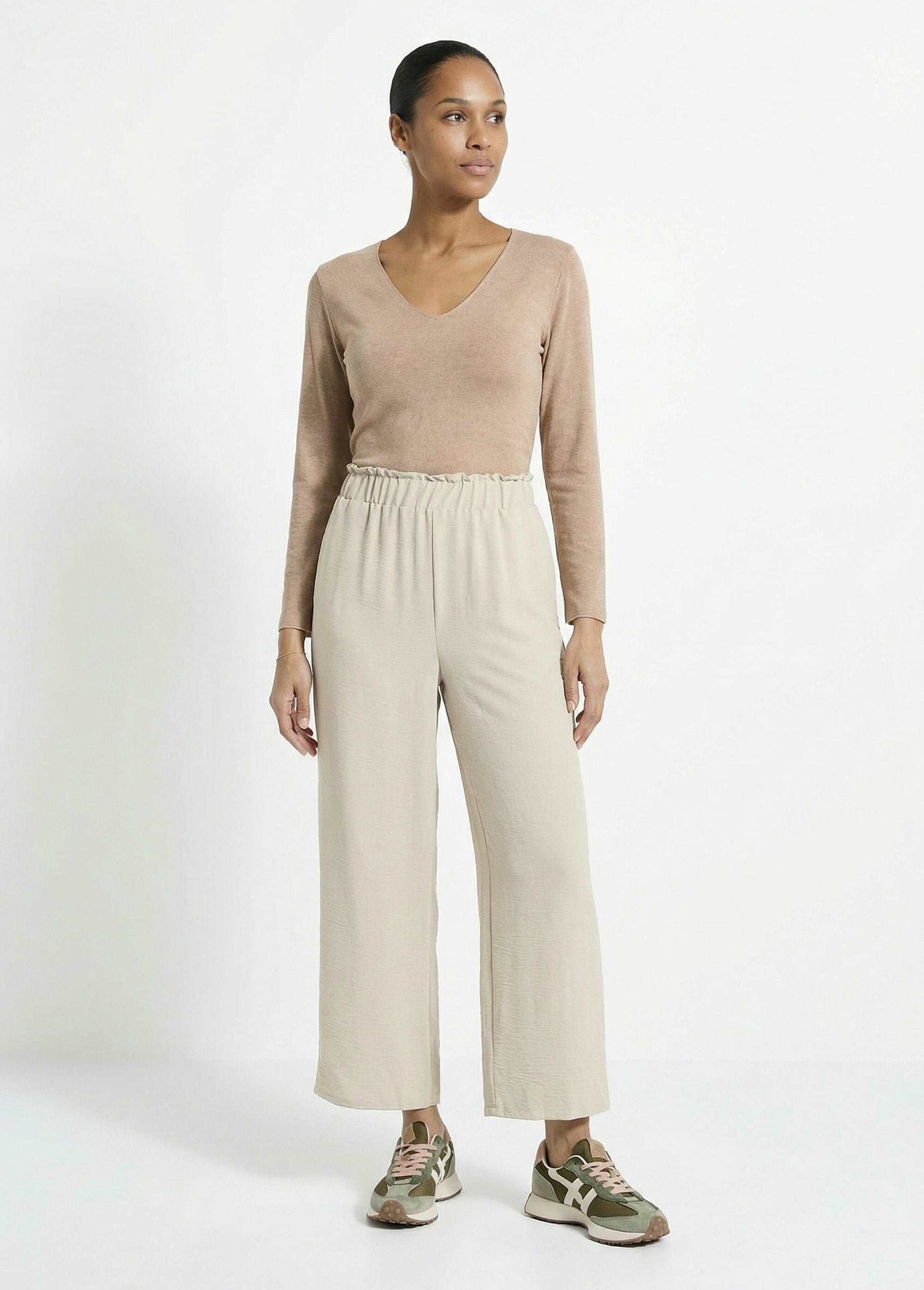 Pantalon_large_fluide_en_crêpe_Beige_SF1_slim