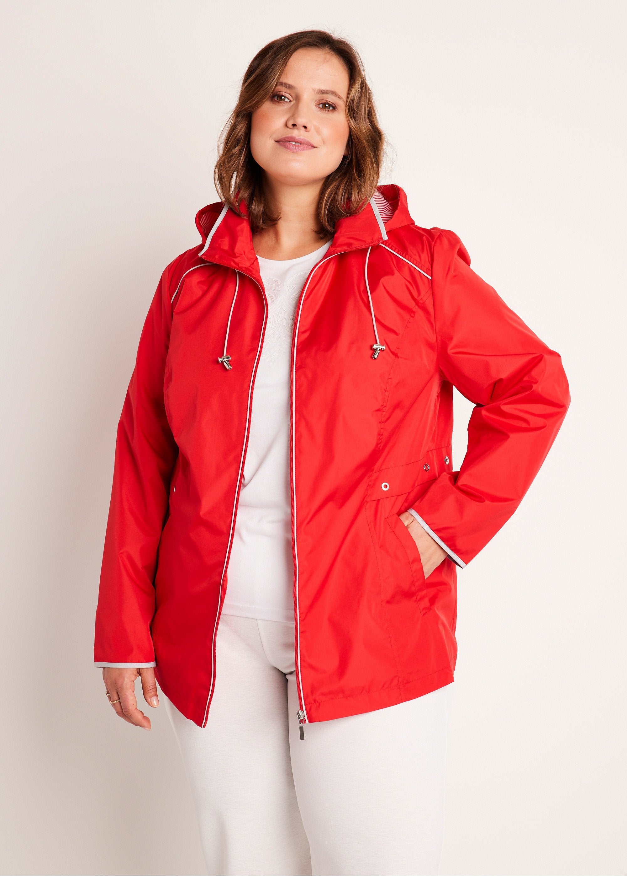 Parka_curta_com_fecho_de_correr_VERMELHO_FA1_curvy