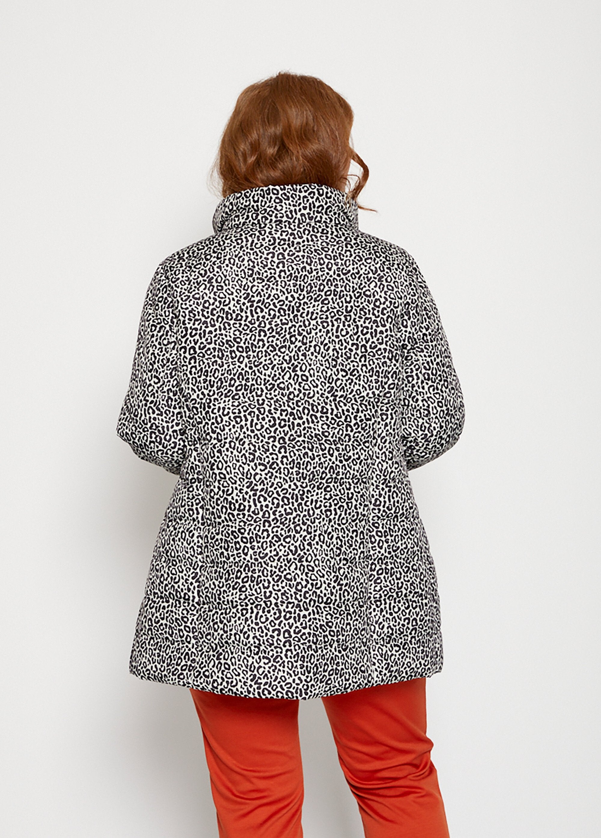 Parka_acolchoada_com_estampa_de_leopardo_Naturel_et_noir_DO1_curvy