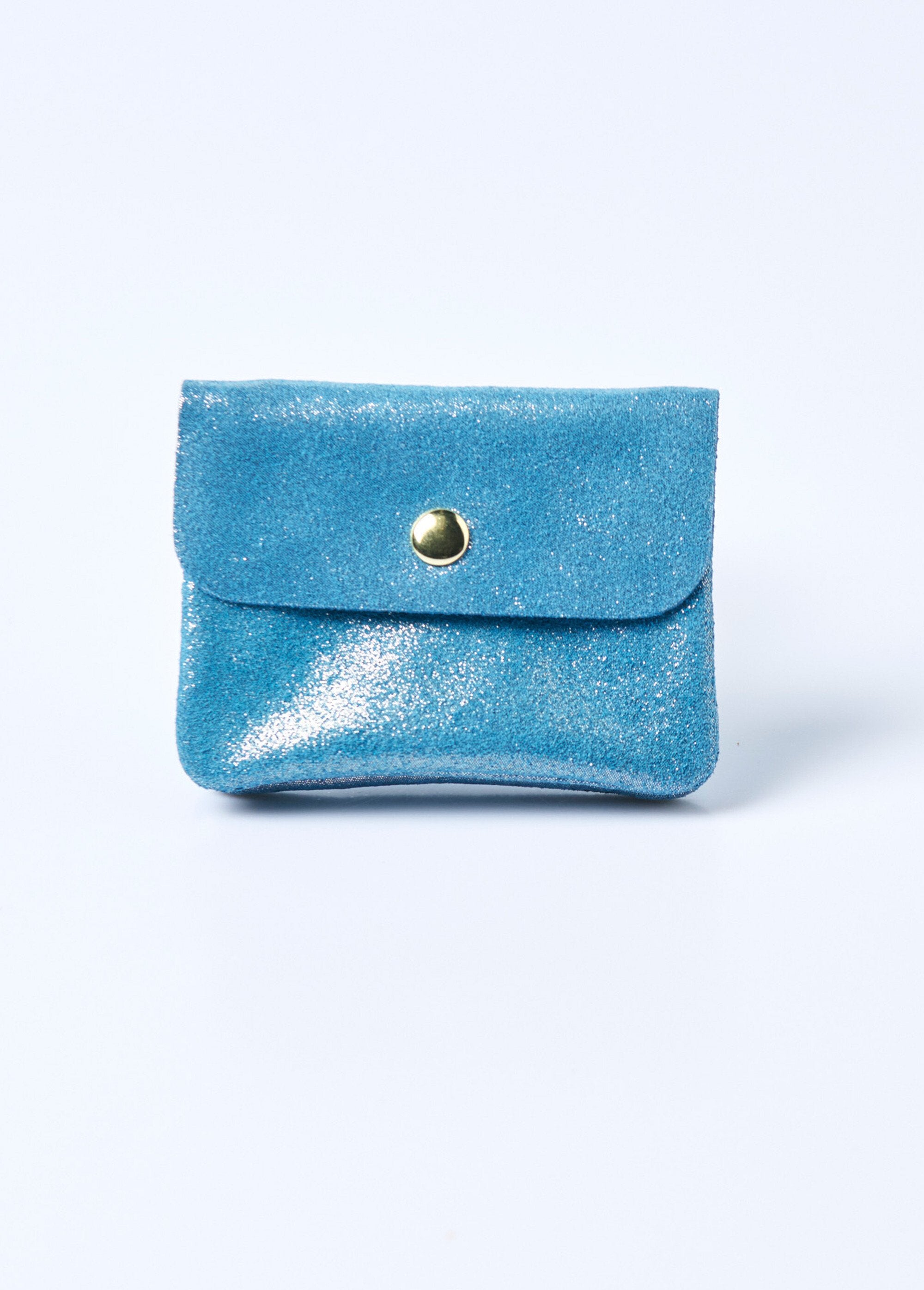 Bolsa_pequena_de_couro_iridescente_com_zíper_Bleu_irise_FA1_slim