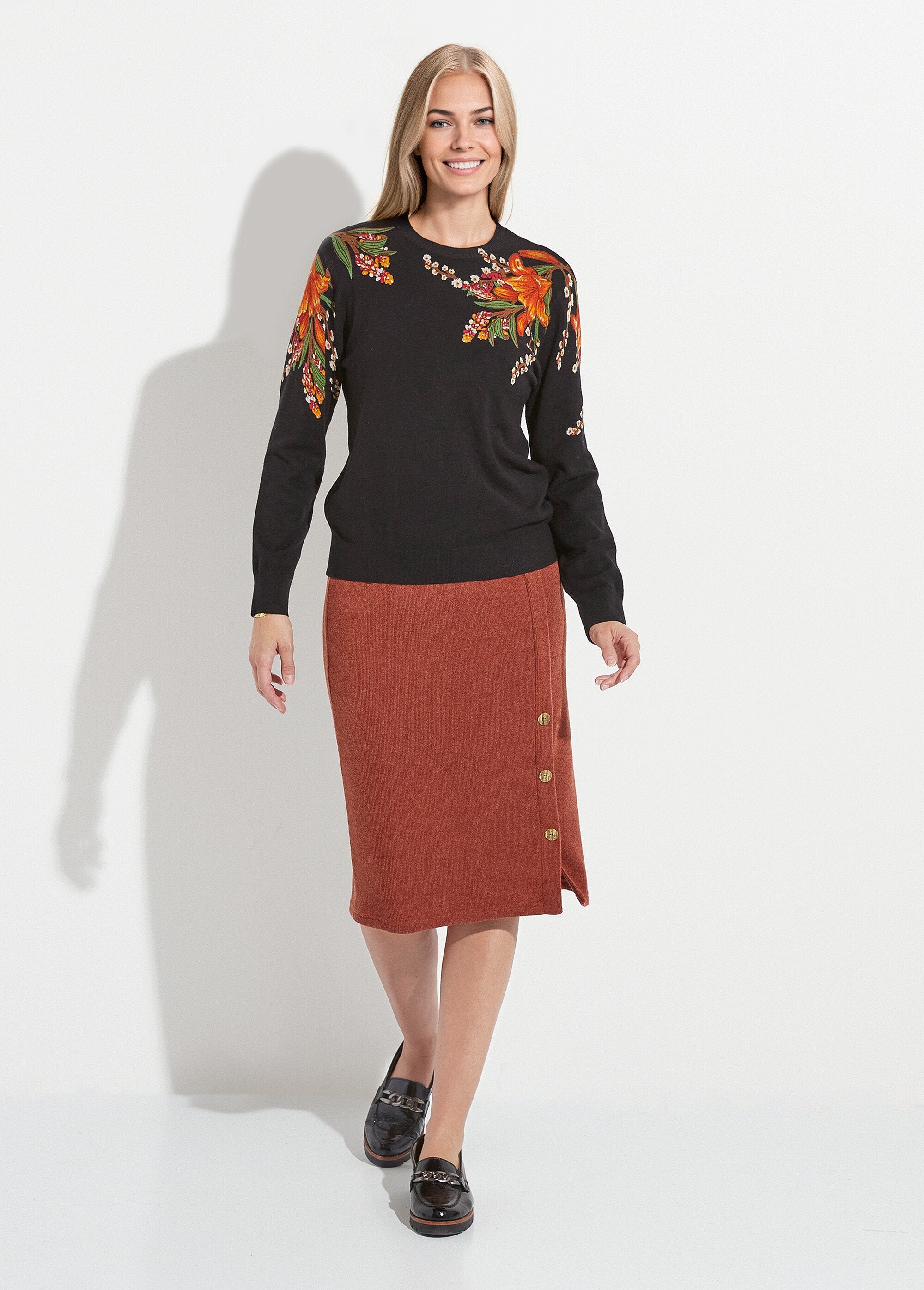Suéter_quente_de_gola_redonda_com_estampa_floral_e_manga_comprida_Noir_SF1_slim