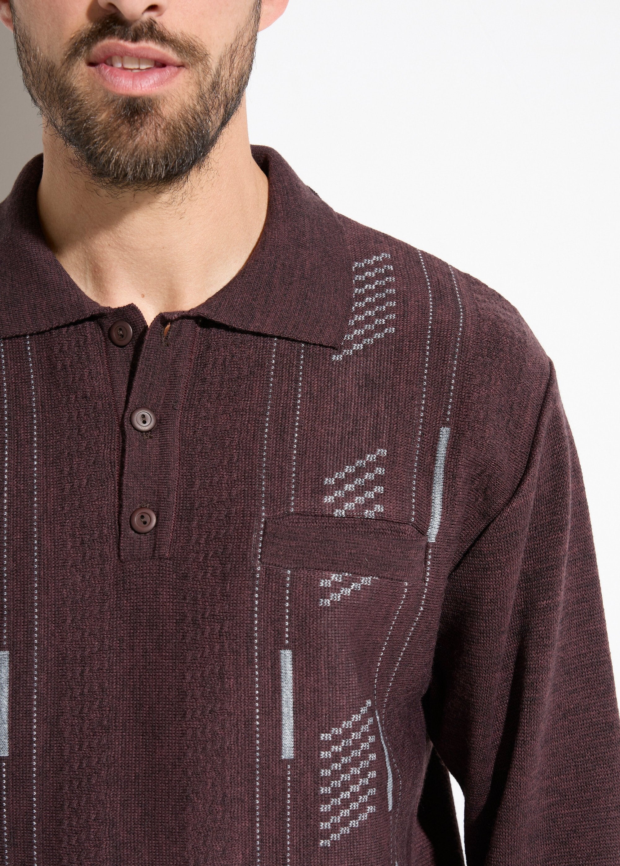 Suéter_de_lã_jacquard_de_manga_comprida_com_botões_e_gola_polo_Bordeaux_DE1_slim