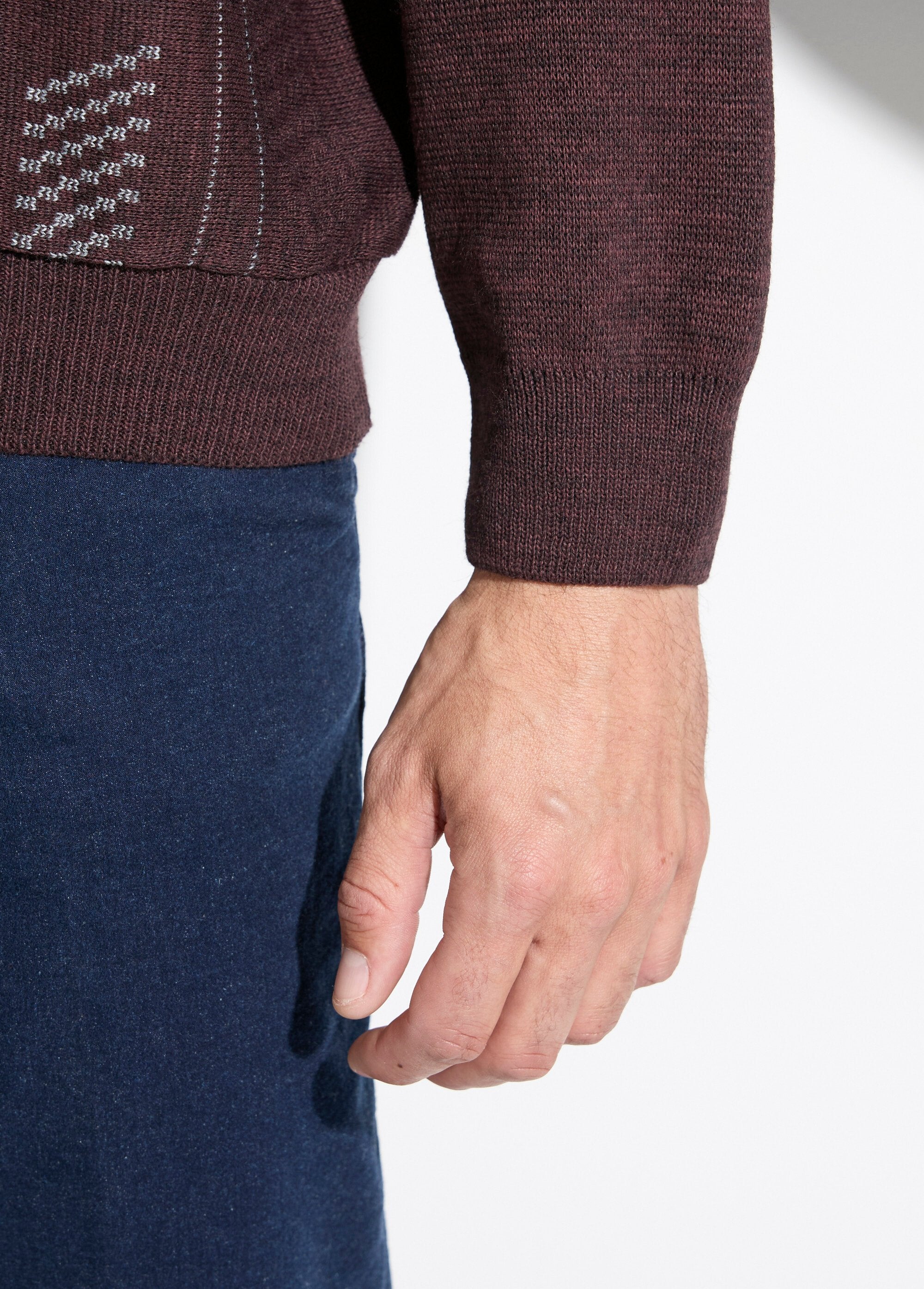 Suéter_de_lã_jacquard_de_manga_comprida_com_botões_e_gola_polo_Bordeaux_DE2_slim
