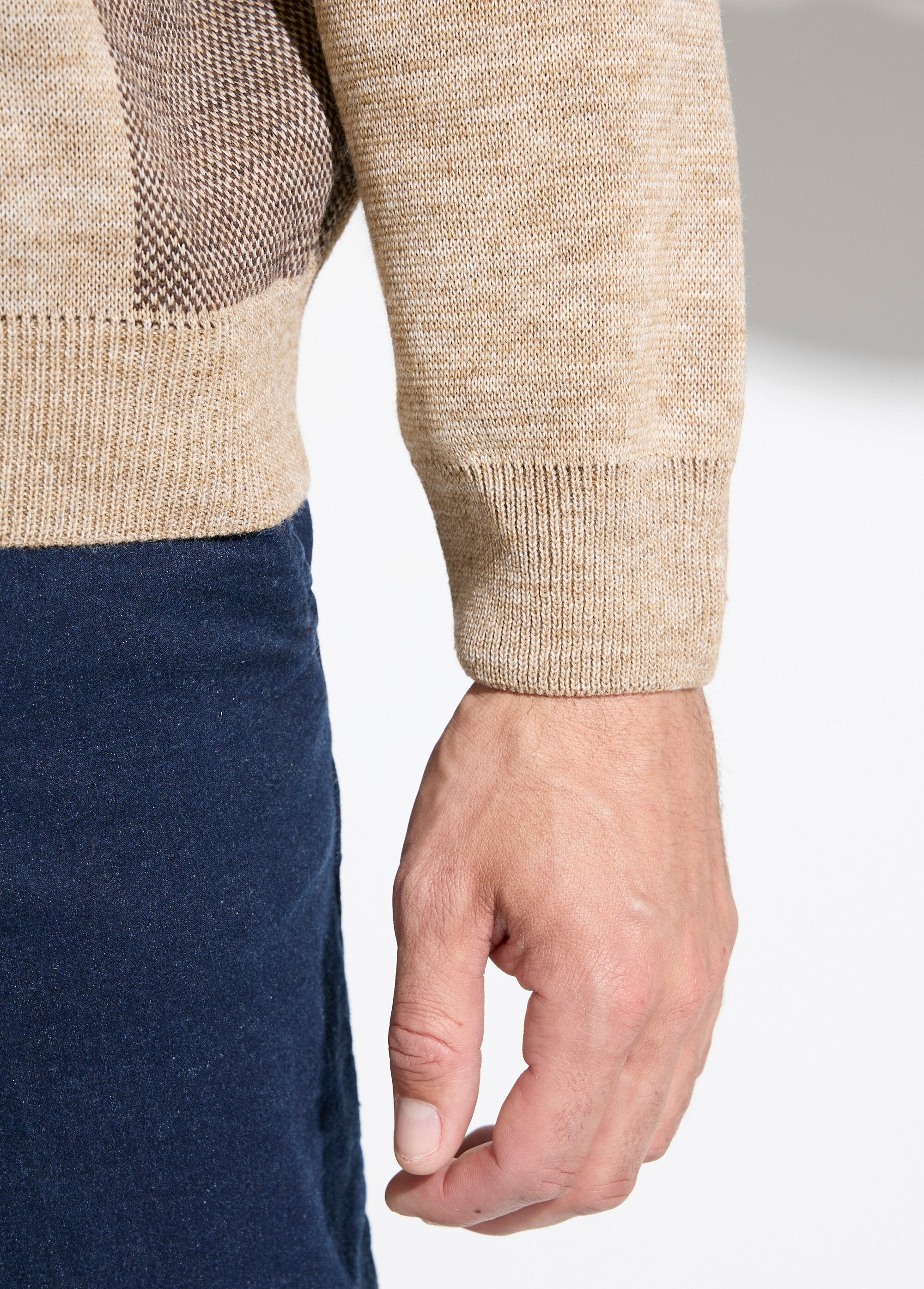 Suéter_de_lã_jacquard_com_gola_redonda_e_manga_comprida_Beige_DE2_slim