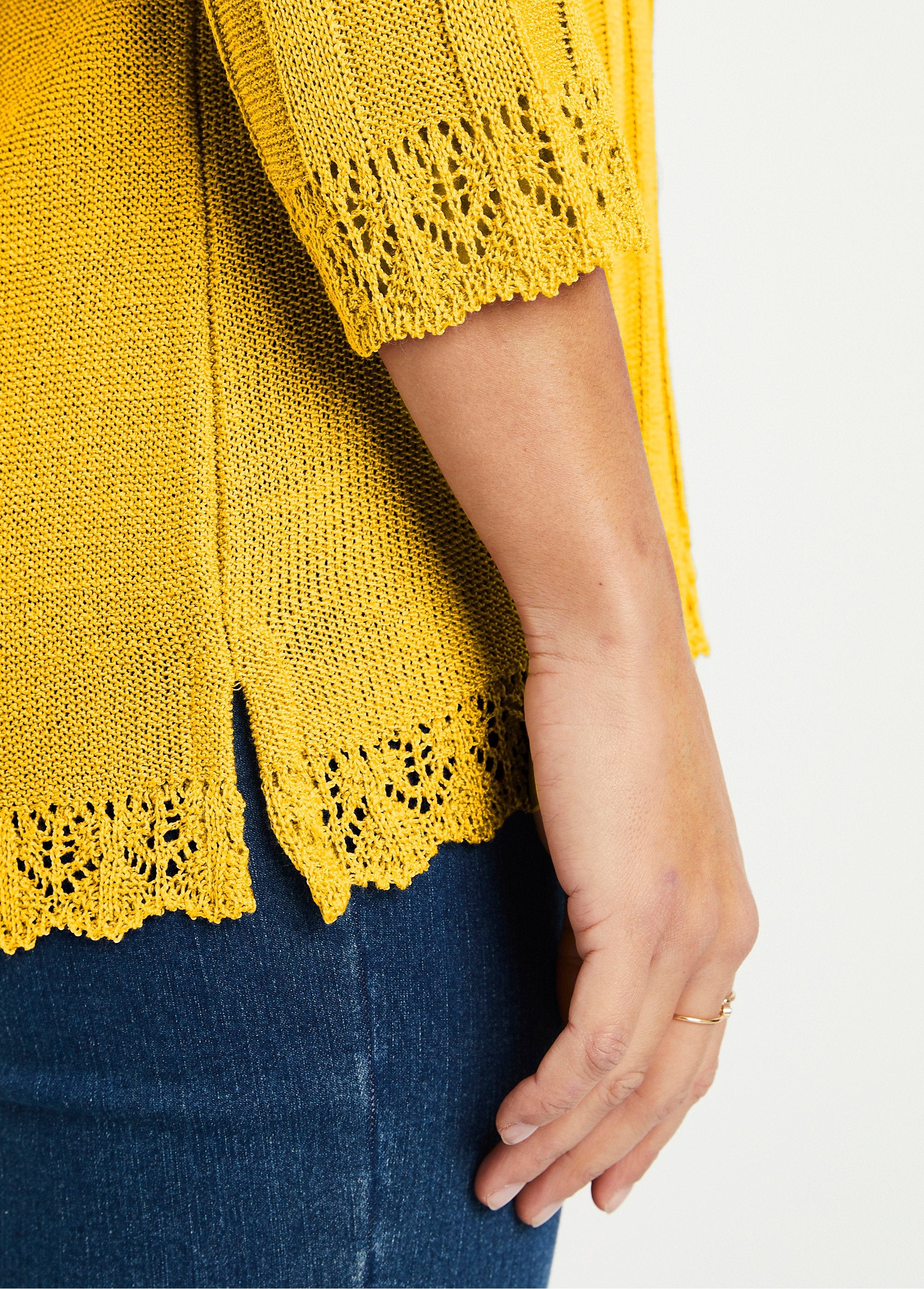 Suéter_curto_com_decote_redondo_vazado_Jaune_DE1_slim