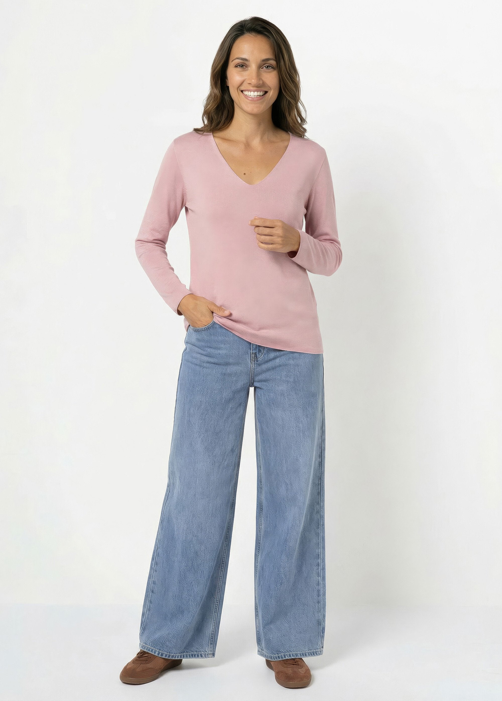 Pull_fin_avec_angora_et_laine,_col_V_Rose_SF1_slim