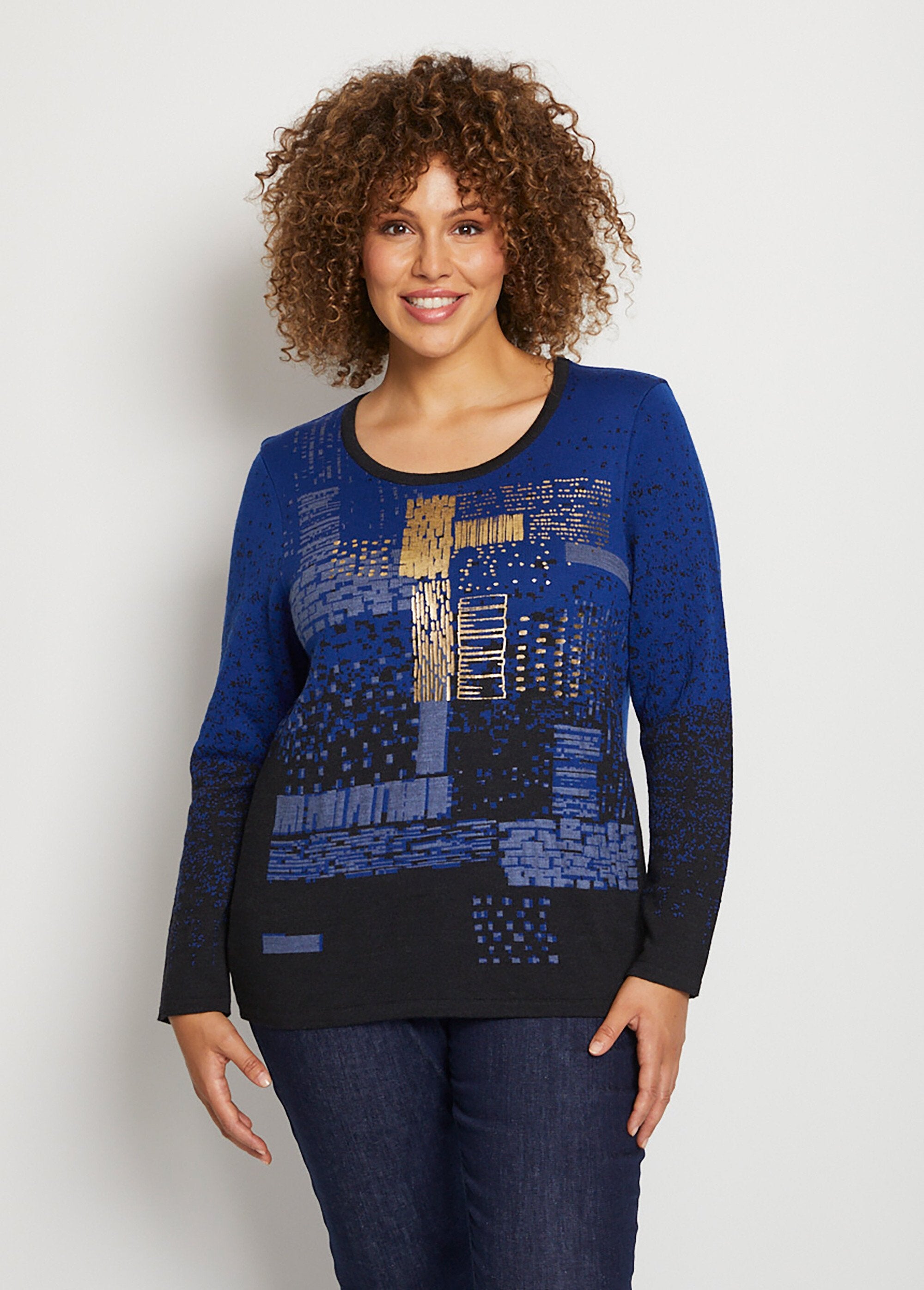 Suéter_quente_em_jacquard_de_lã_merino_com_gola_redonda_Preto_e_azul_FA1_curvy