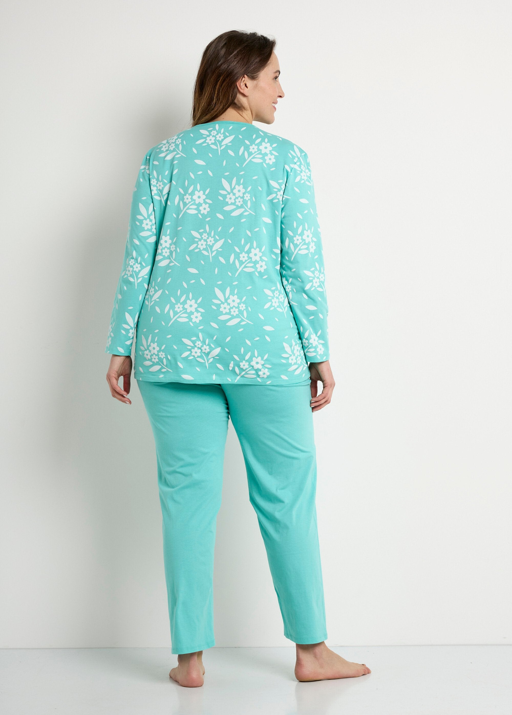 Pijama_de_algodão_com_decote_em_V_e_manga_comprida_com_botões_Vert_DO1_curvy