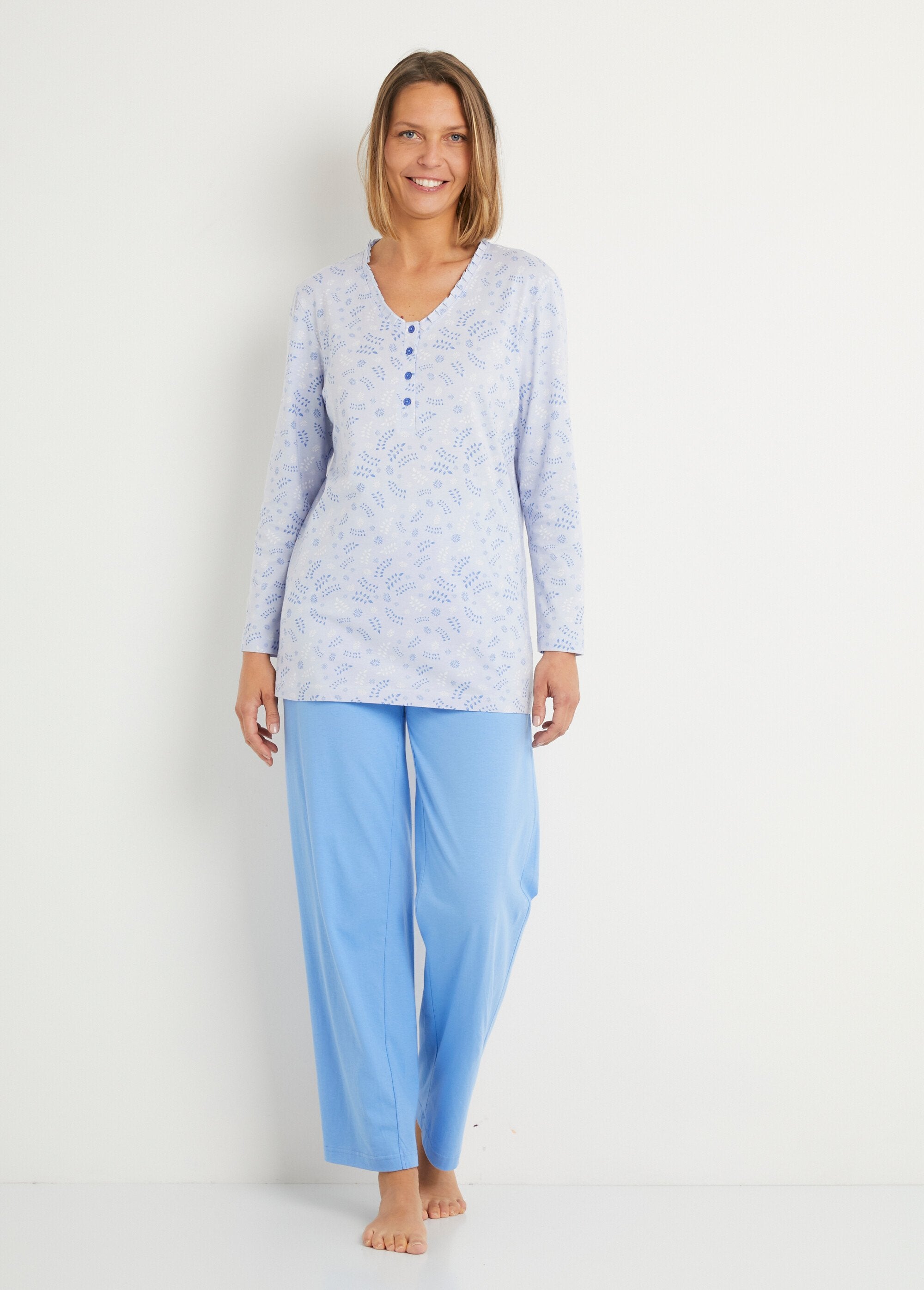 Pijama_de_manga_comprida_em_algodão_estampado_com_botões_Imprime_bleu_FA1_slim