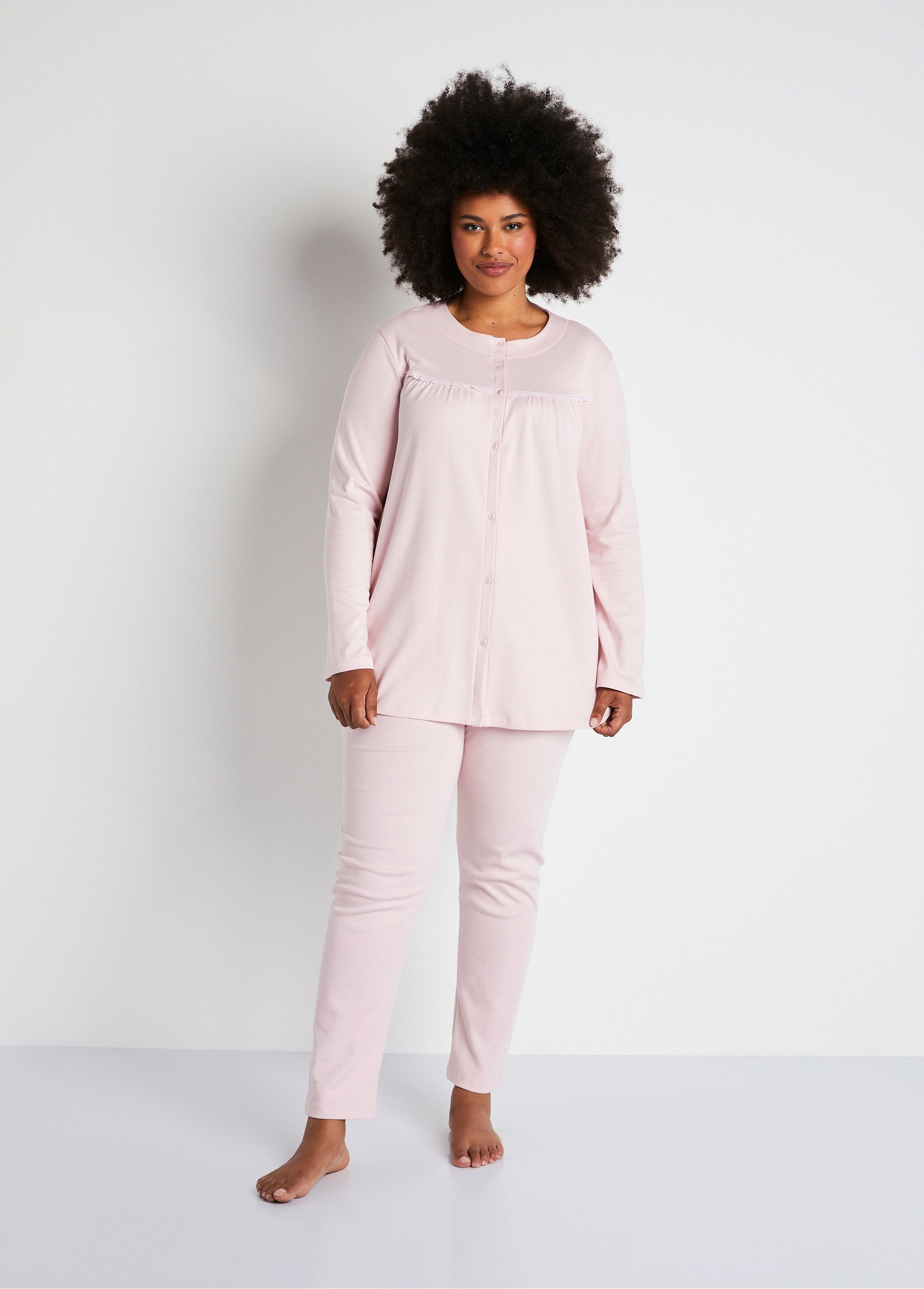 Pijama_de_malha_interlock_de_renda_lisa_ROSA_FA1_curvy