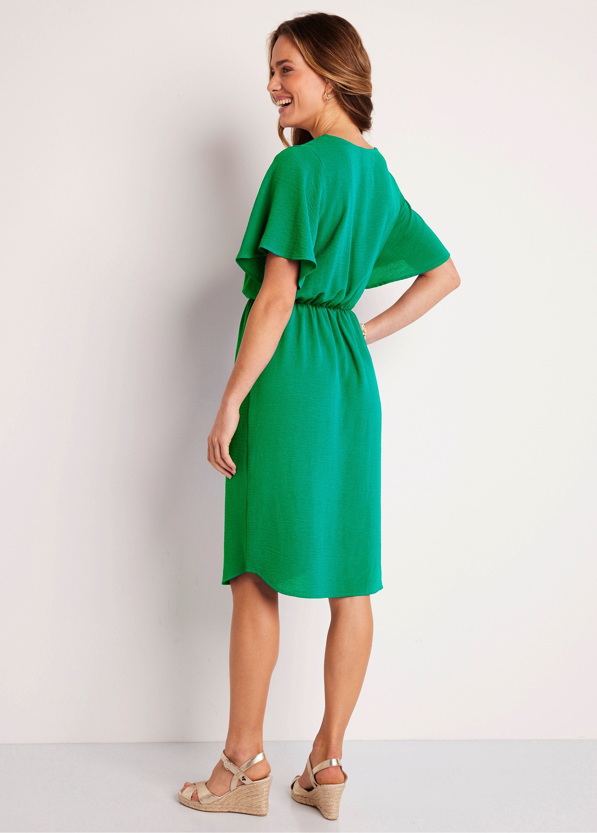 Vestido_curto_liso_e_largo_VERDE_DO1_slim