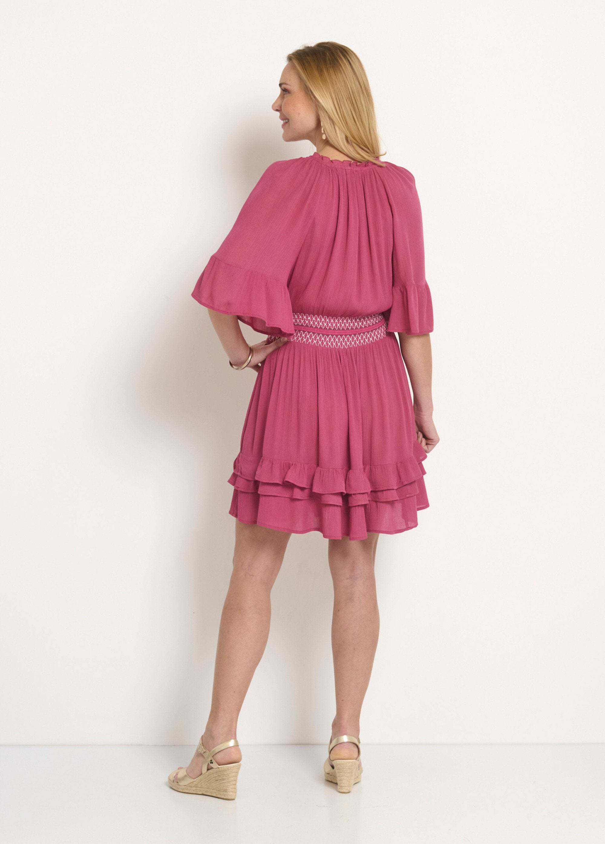 Robe_courte_plissée_taille_élastiquée_Rose_DO1_slim