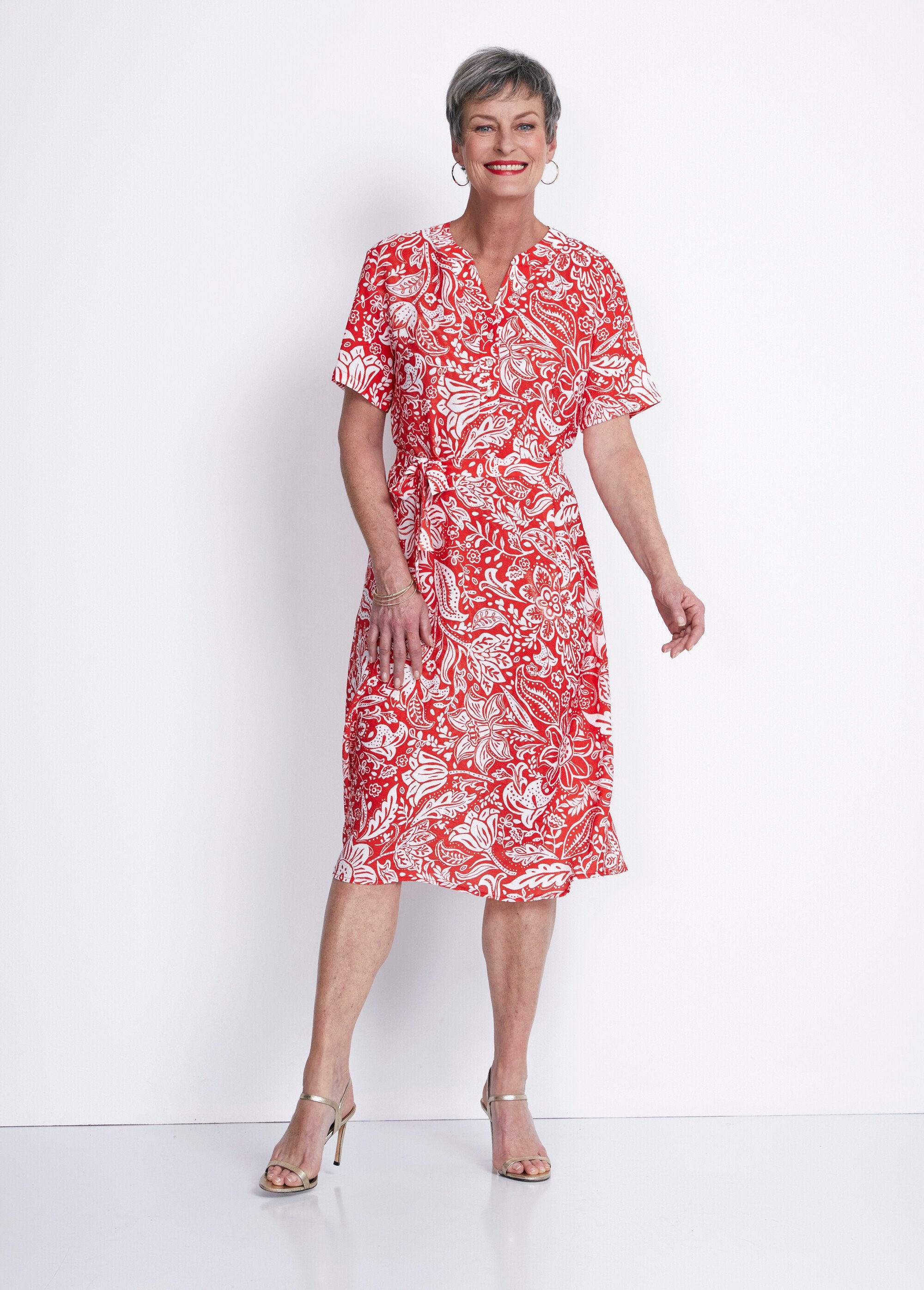Vestido_curto_em_tecido_waffle_bicolor_Rouge_et_blanc_FA1_slim