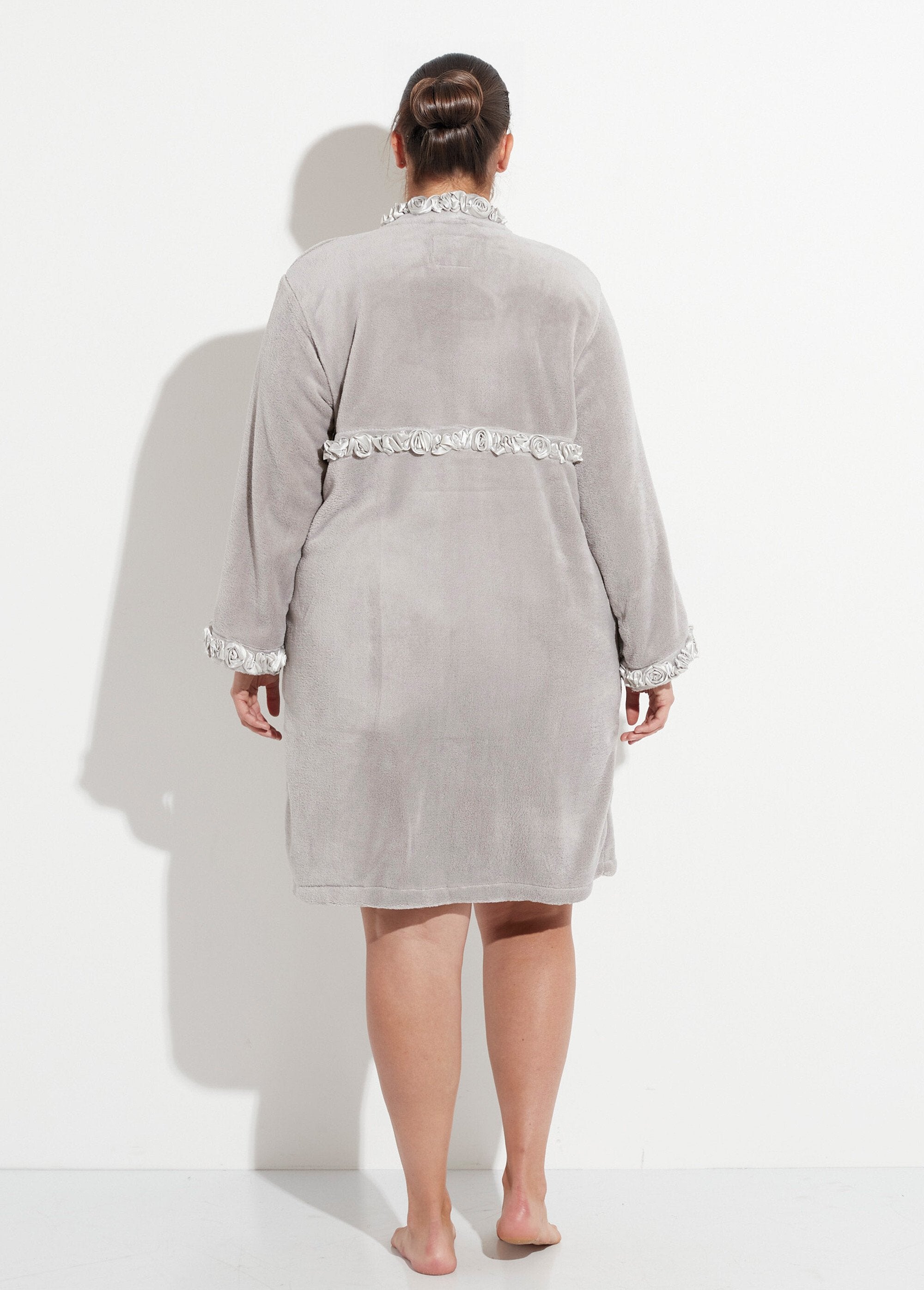 Robe_de_chambre_polaire,_détails_roses_Gris_DO1_curvy